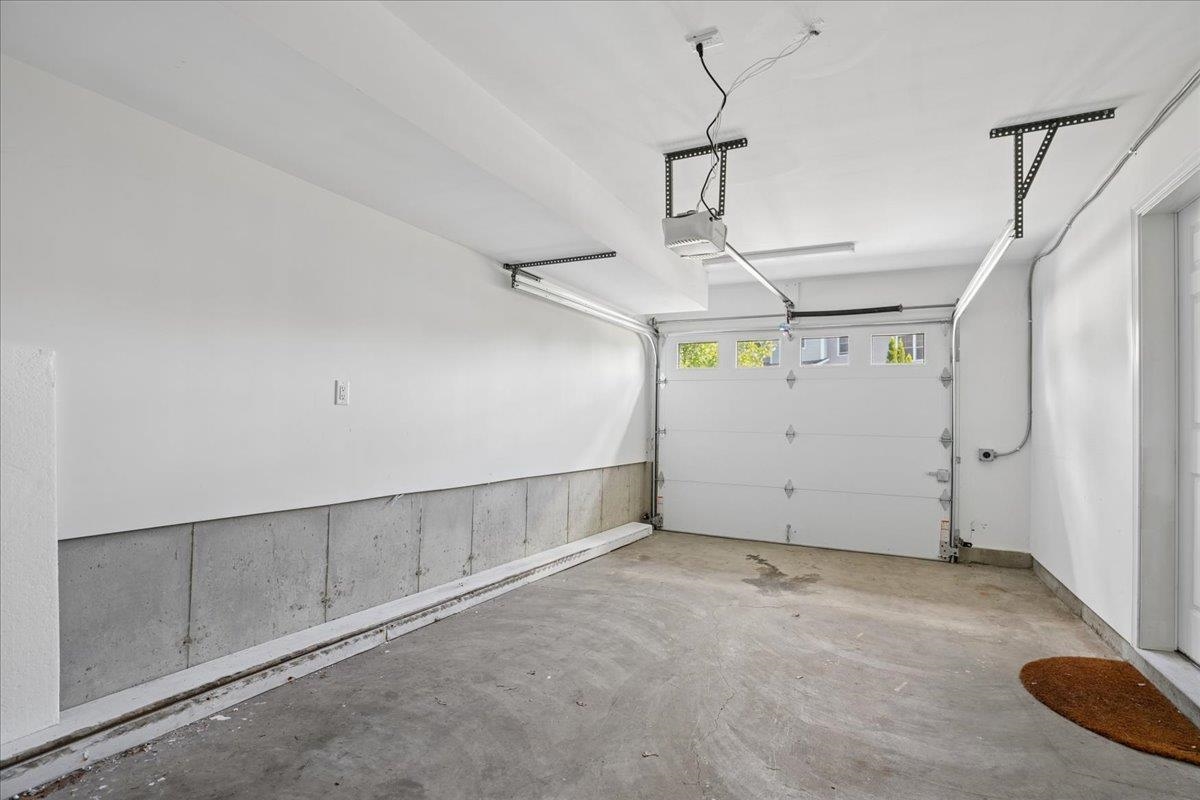 163 Woodview Way Property Photo 34