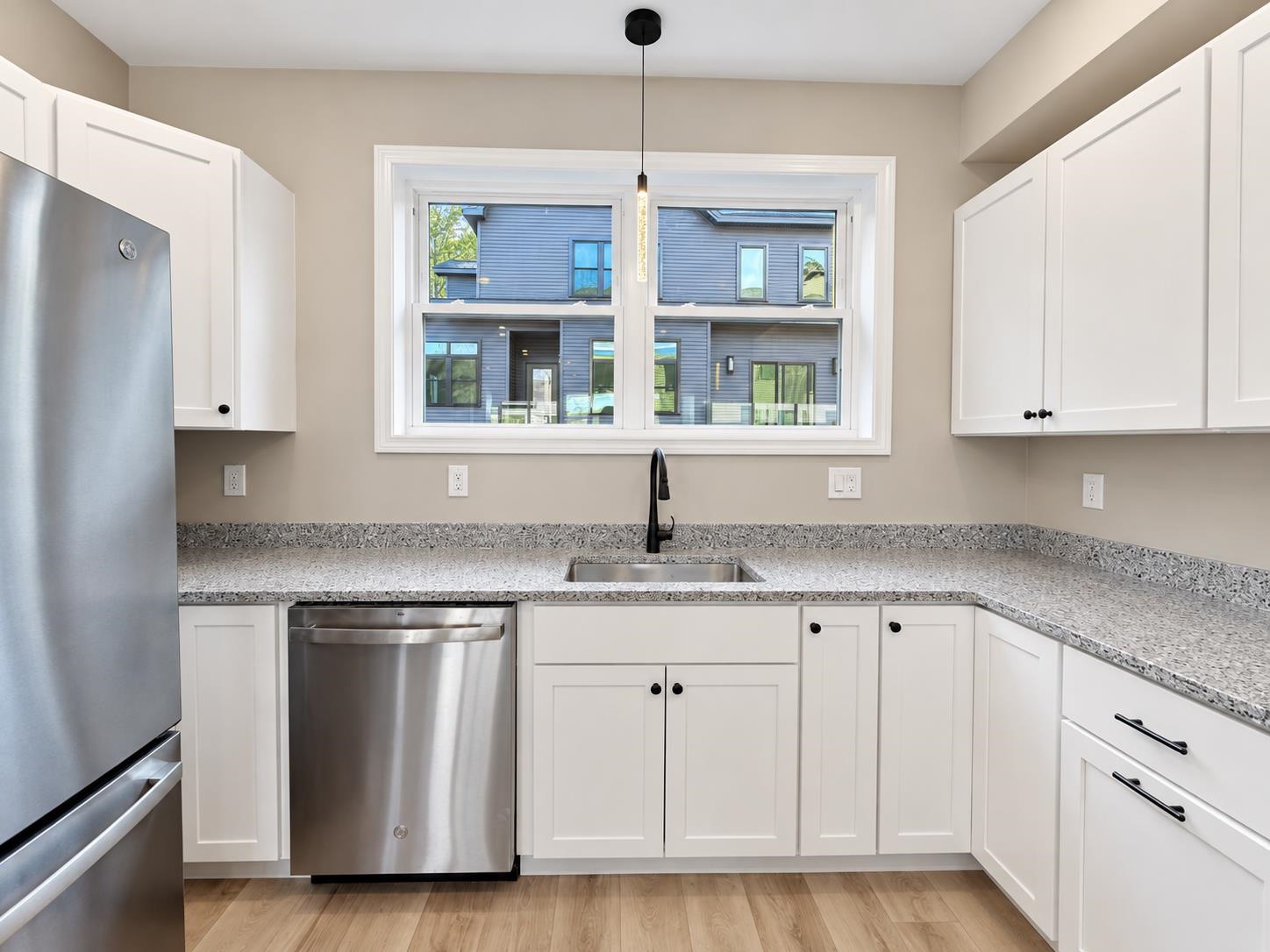 12 Cobblestone Court Property Photo 6