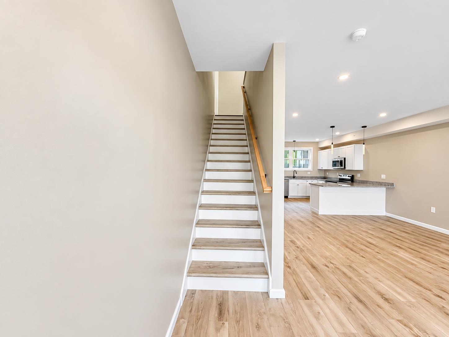 12 Cobblestone Court Property Photo 10
