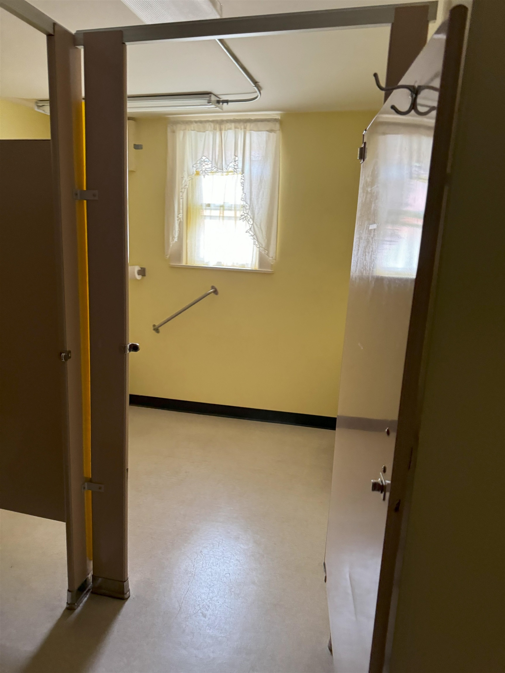 70 Court Street Property Photo 16