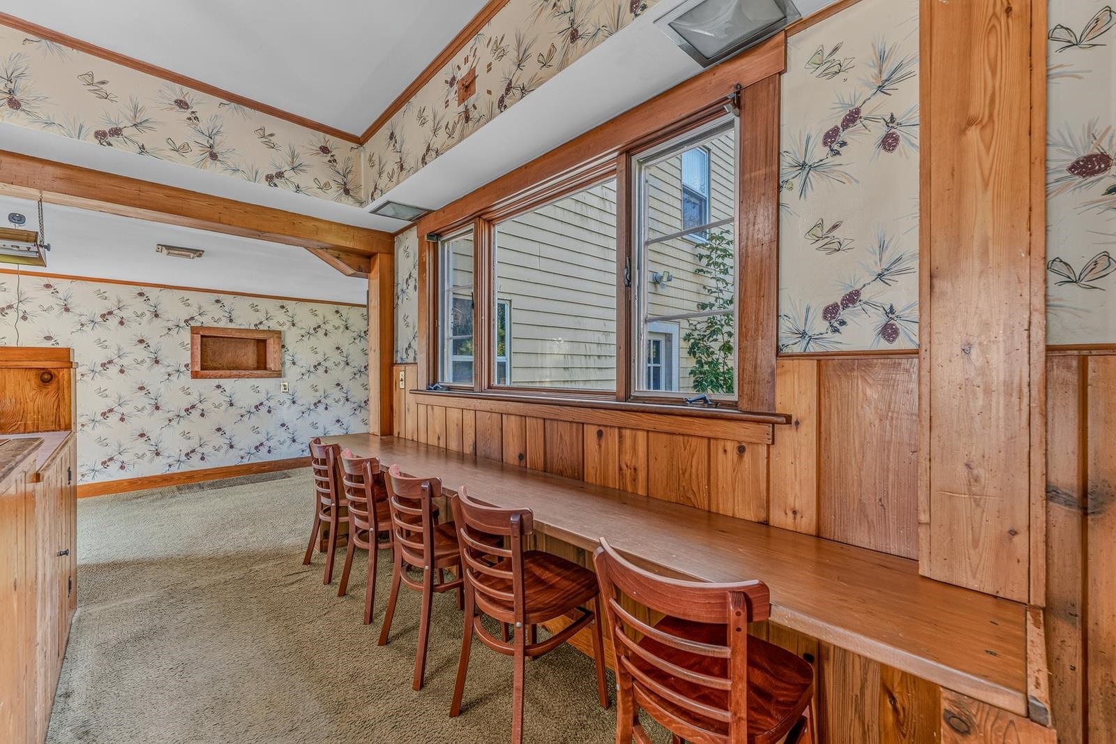 105 Pleasant Street Property Photo 7