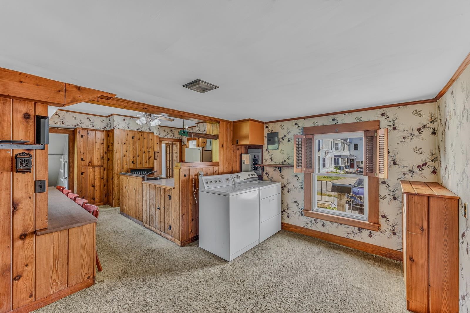 105 Pleasant Street Property Photo 10
