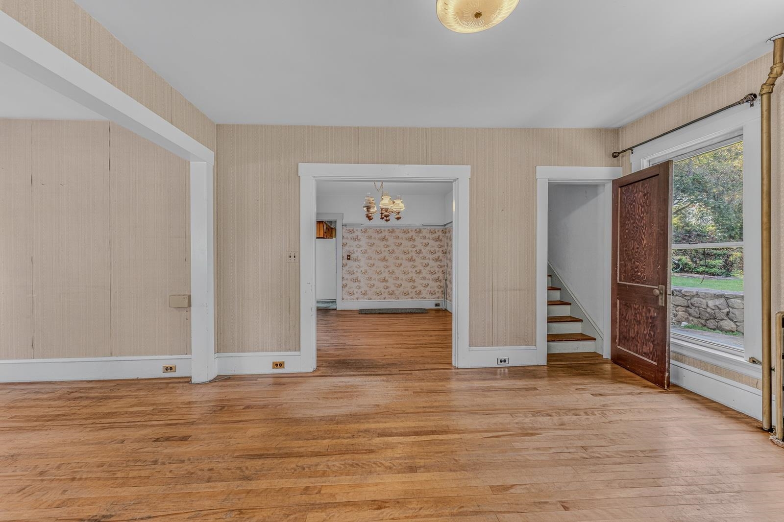 105 Pleasant Street Property Photo 16
