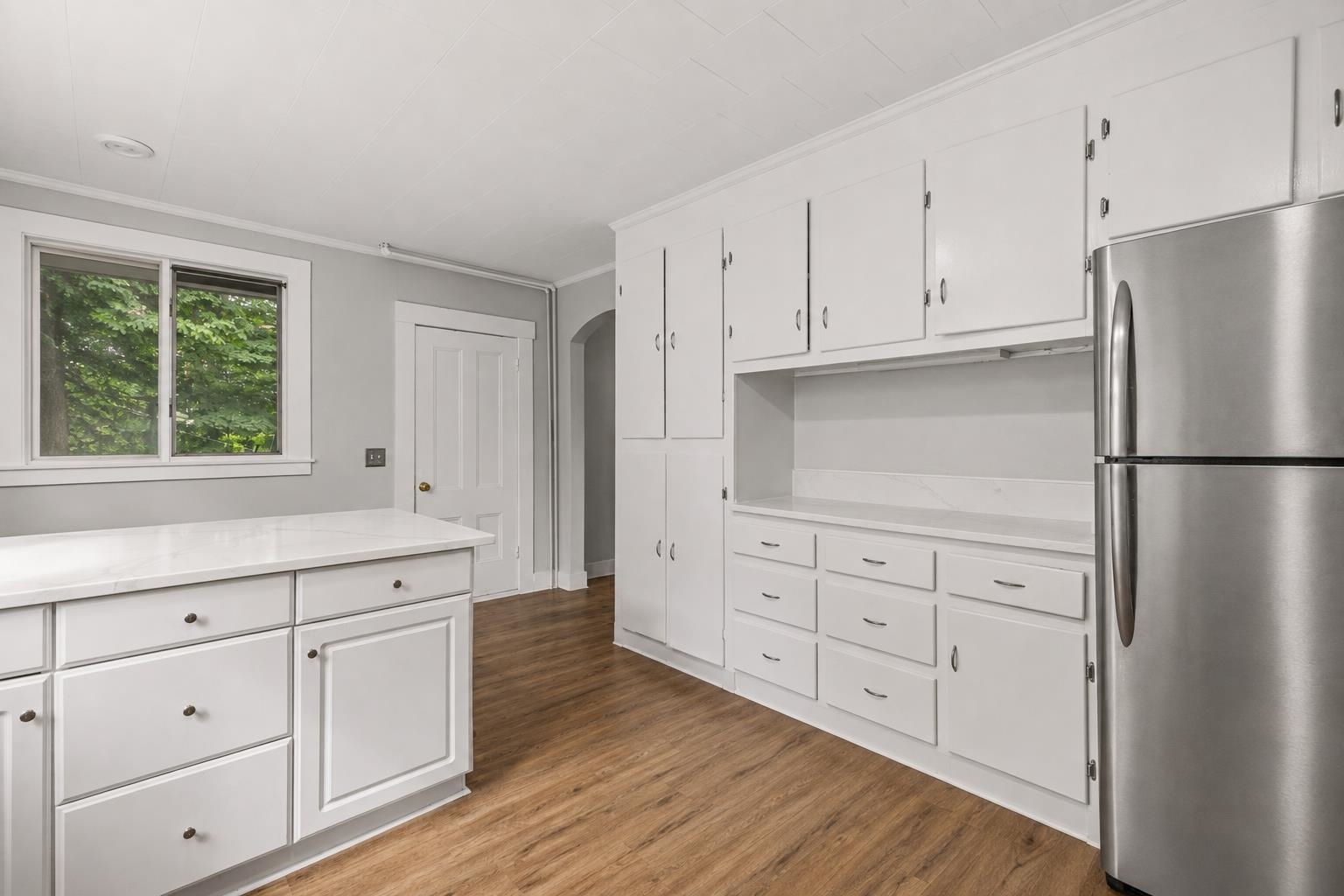 219 Washington Street Property Photo 8