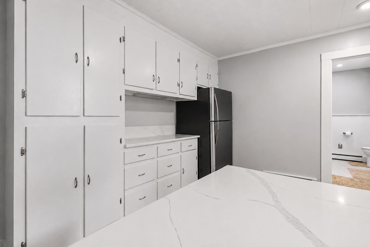 219 Washington Street Property Photo 10