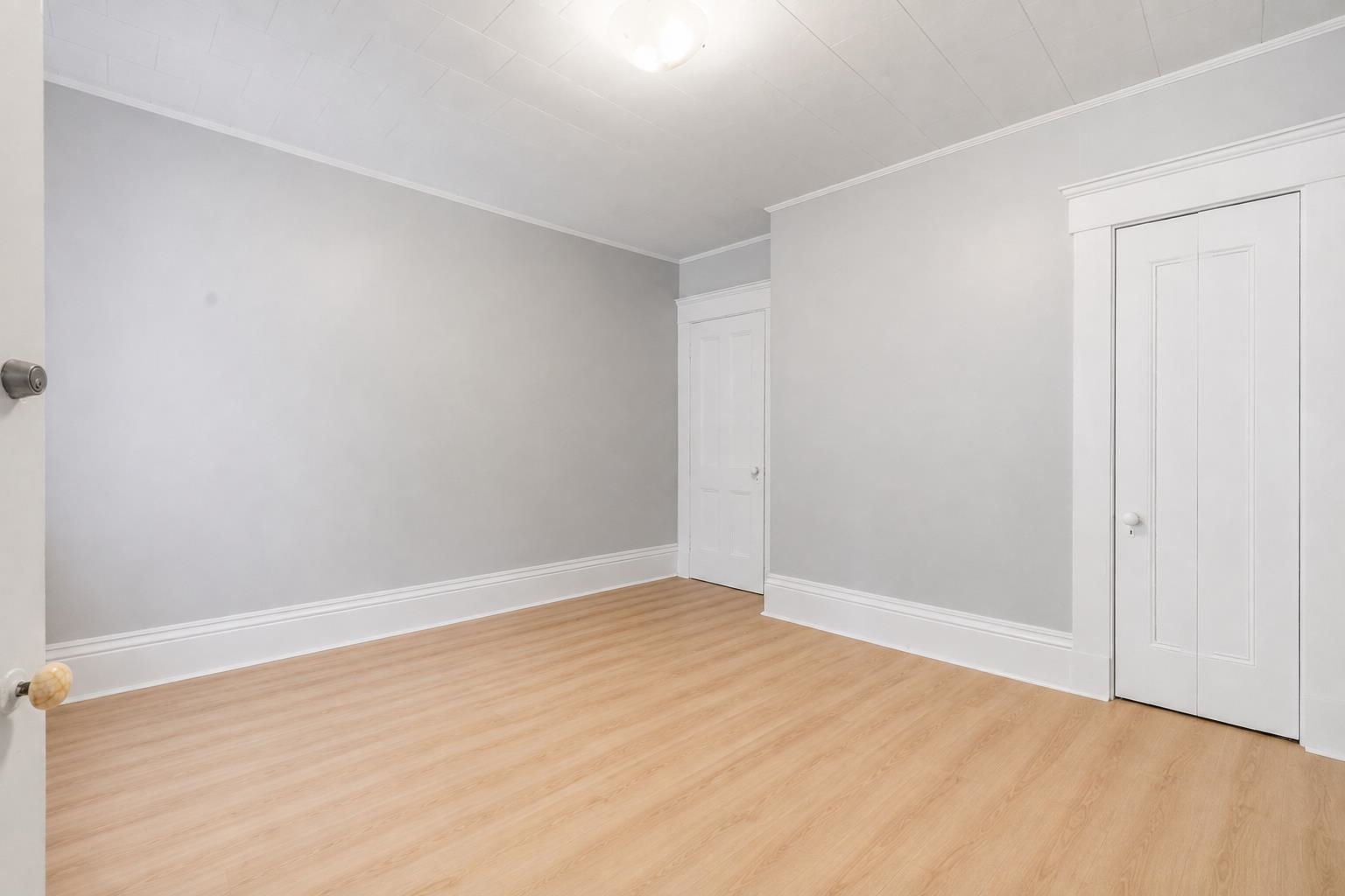 219 Washington Street Property Photo 17