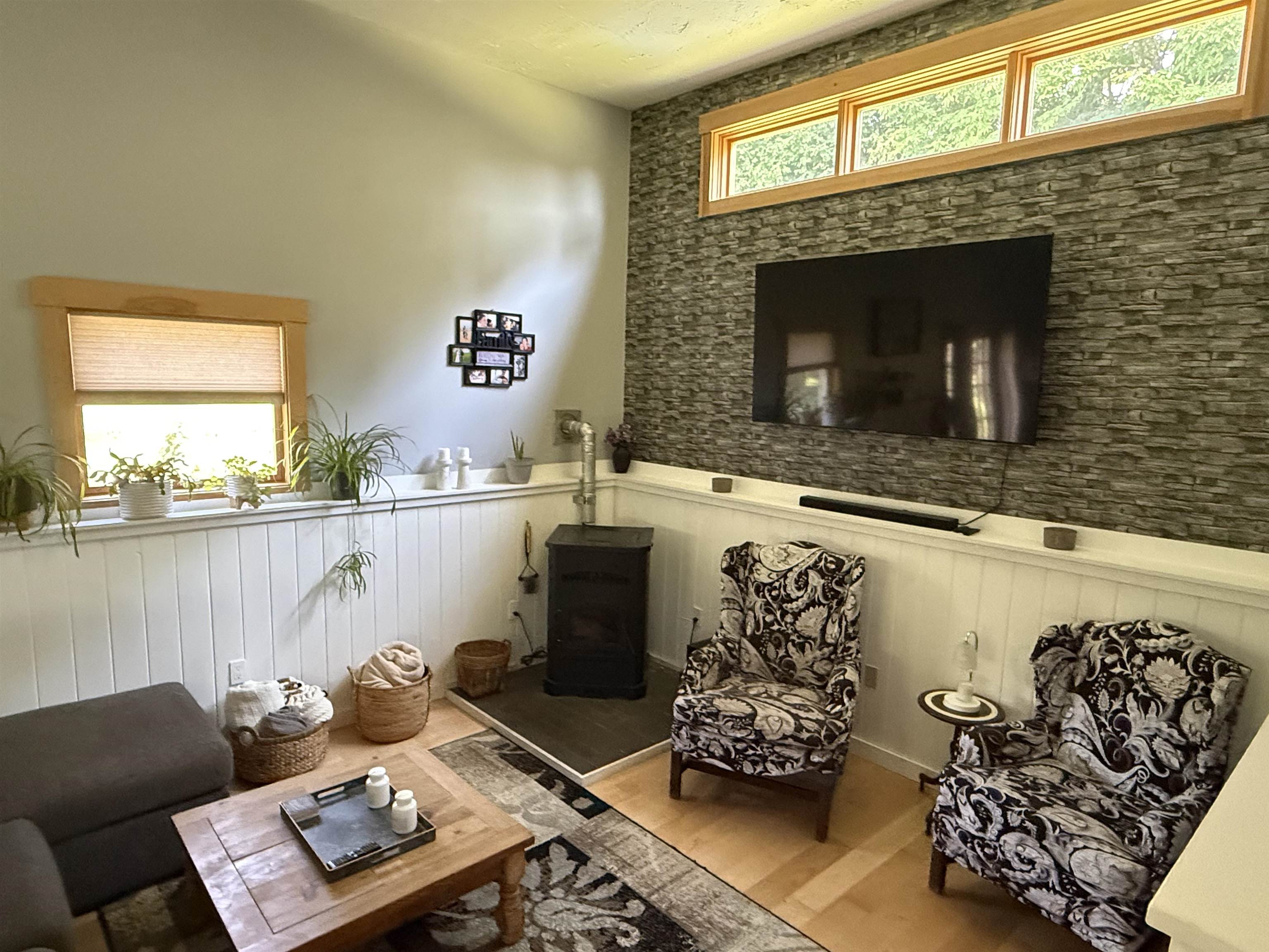 342 Walton Road Property Photo 10