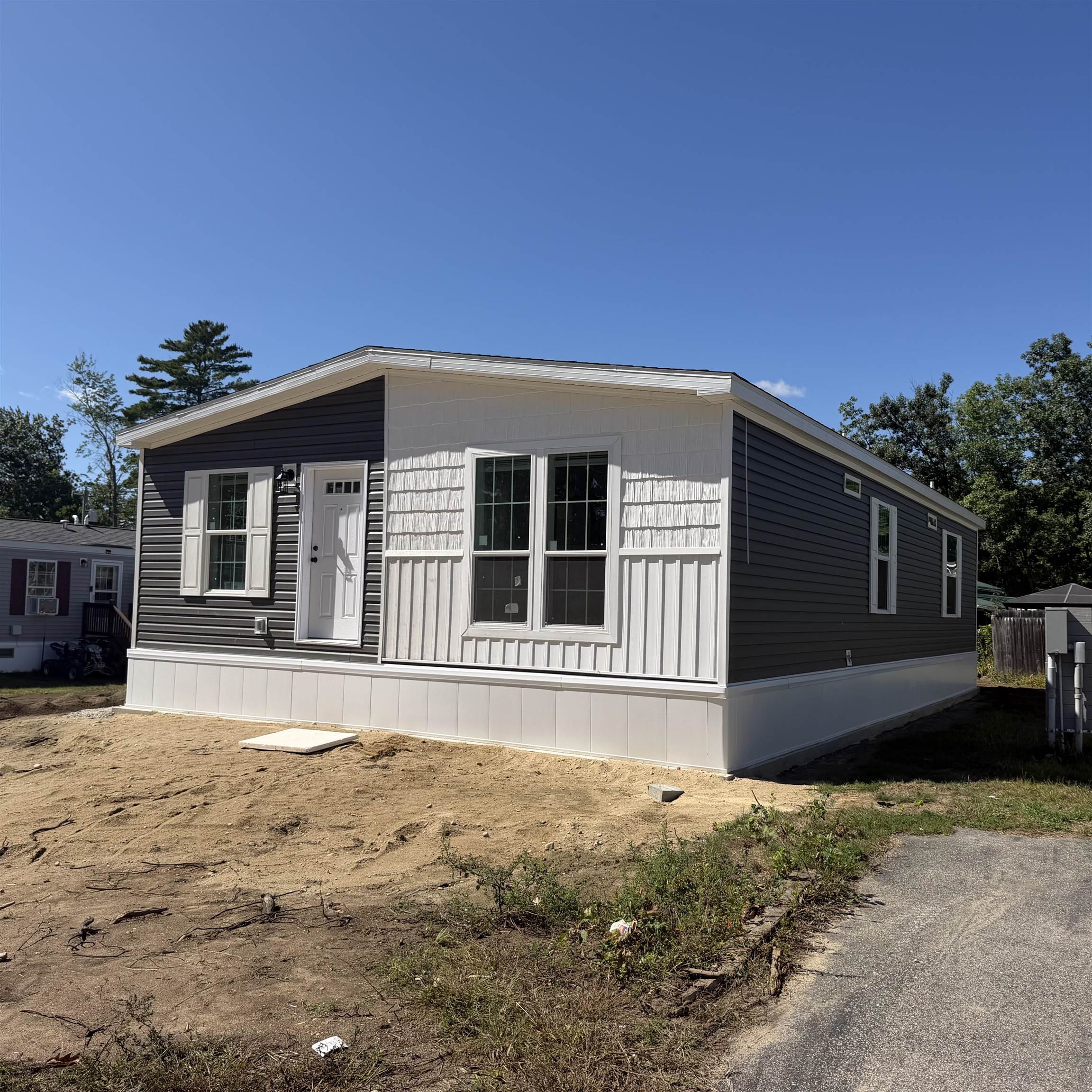 5 Downfield Lane Property Photo 1