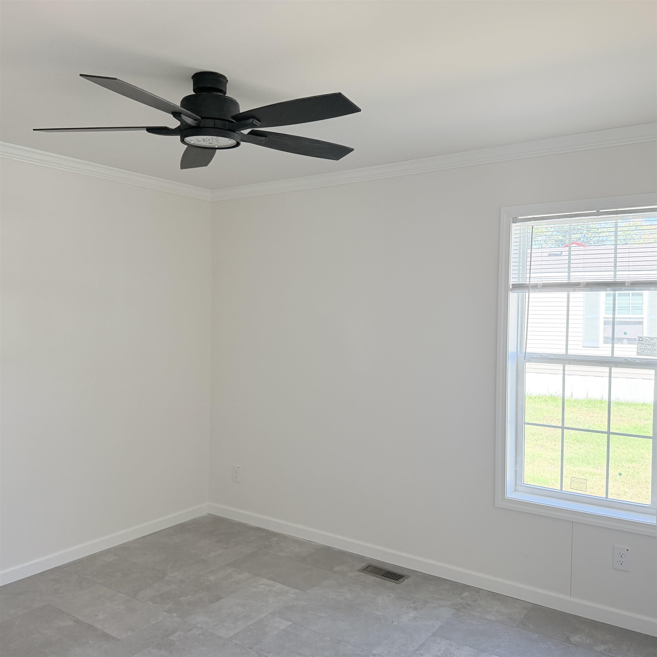 5 Downfield Lane Property Photo 9