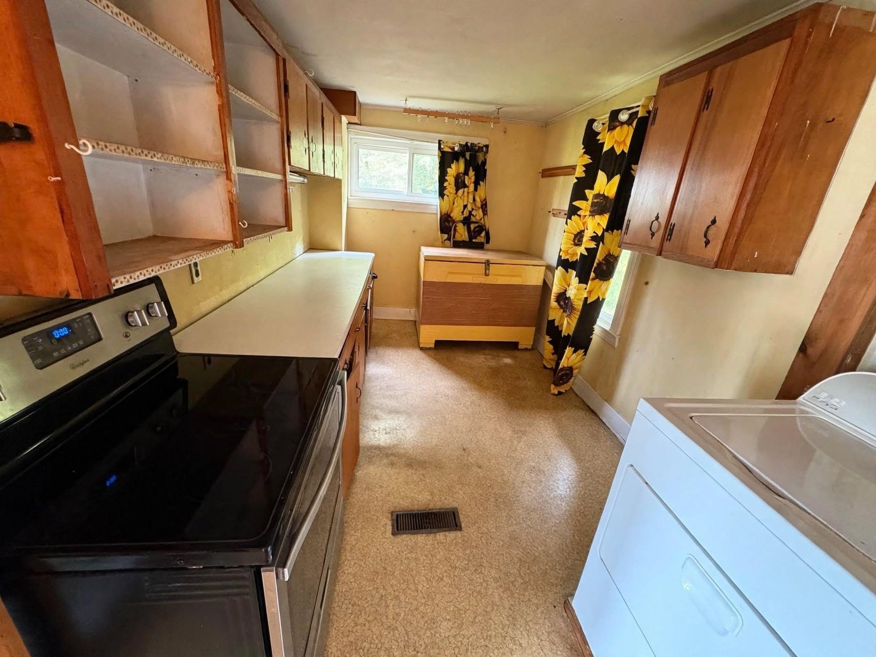 2643 Main Street Property Photo 12
