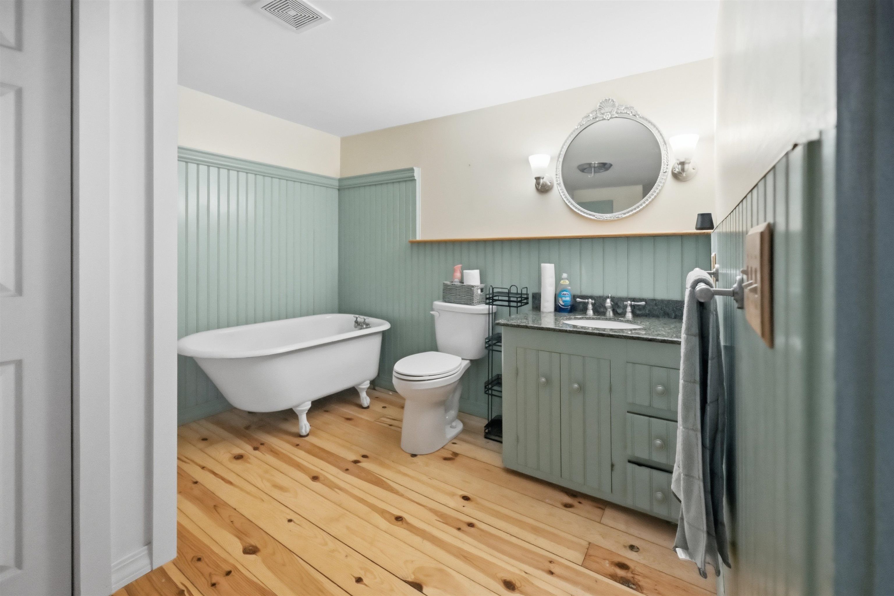 17 Thornton Street Property Photo 17
