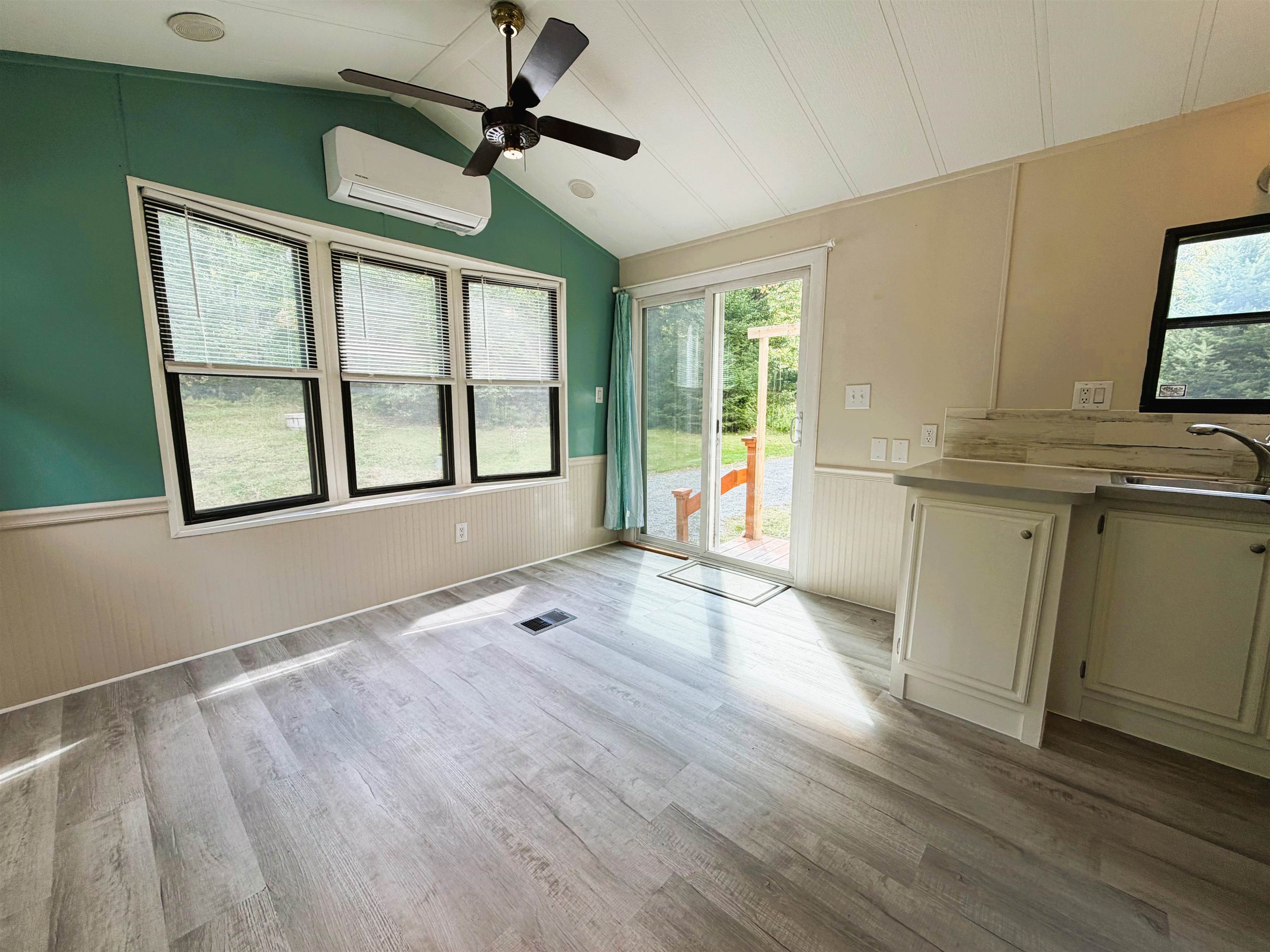453 Union Road Property Photo 4