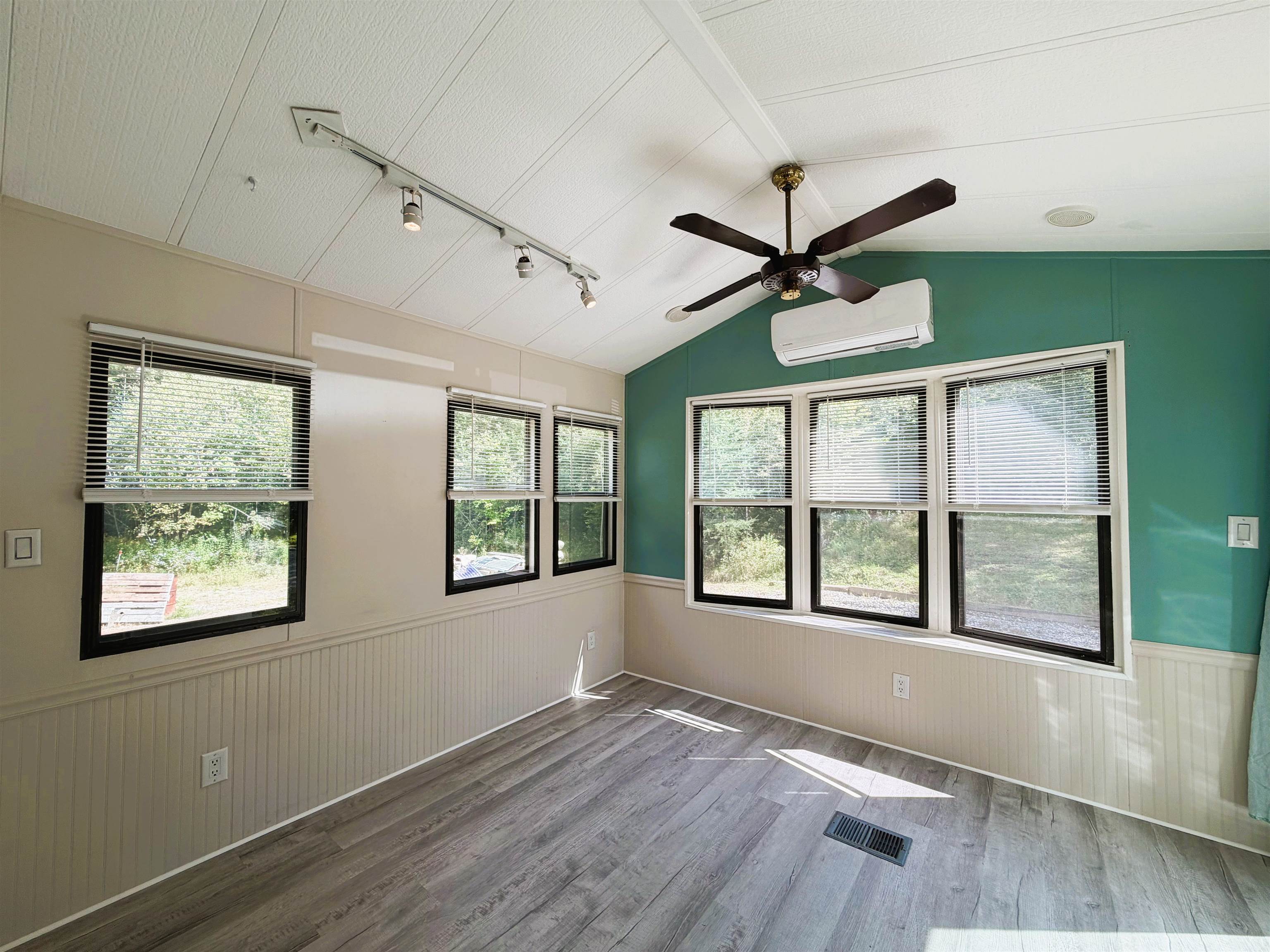453 Union Road Property Photo 5