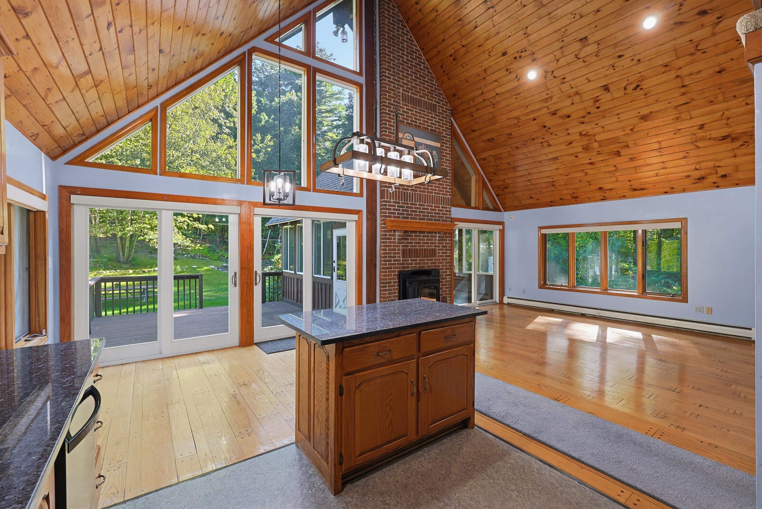 14 William Drive Property Photo 3