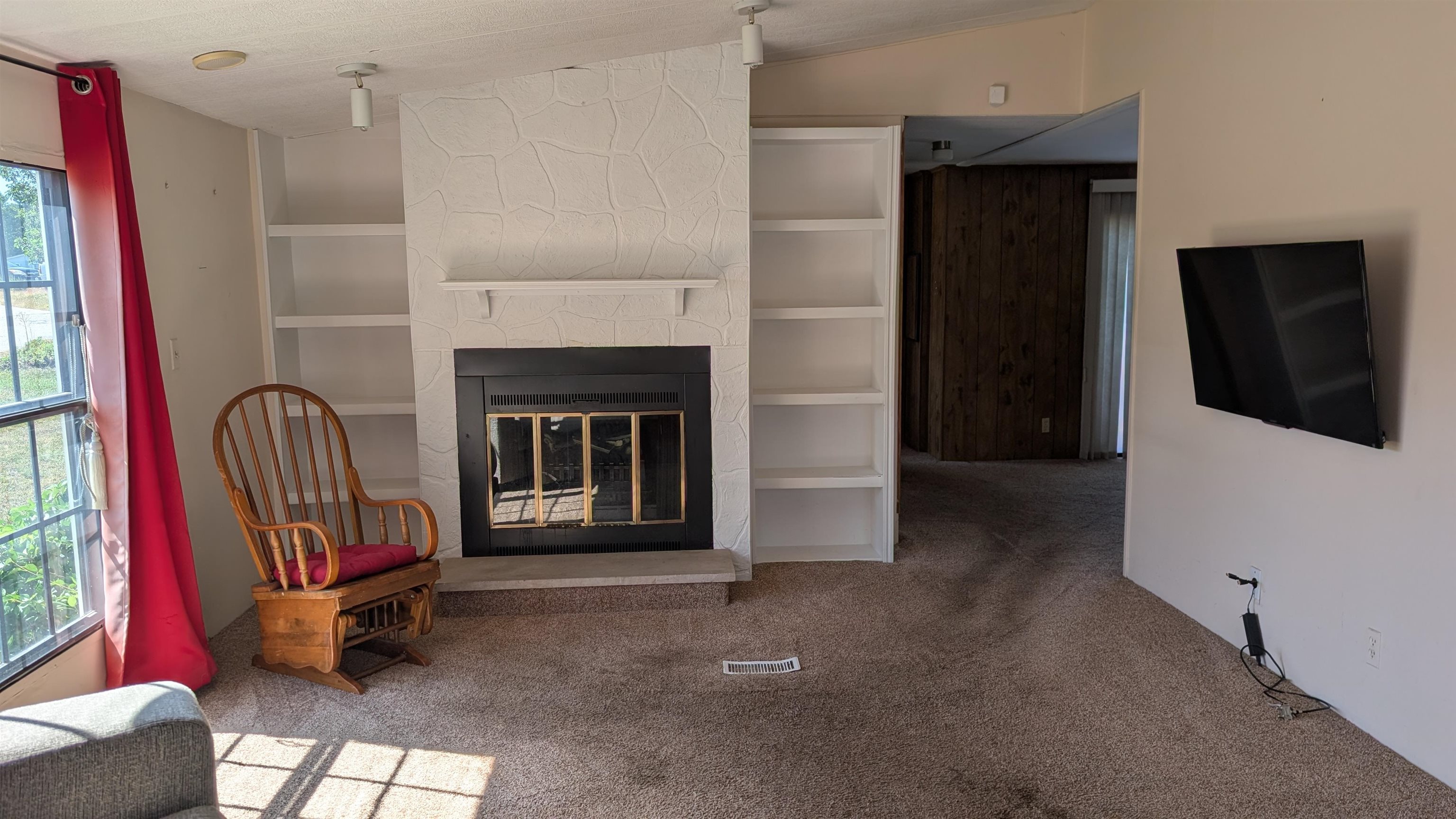 70 Rachael Circle Property Photo 5