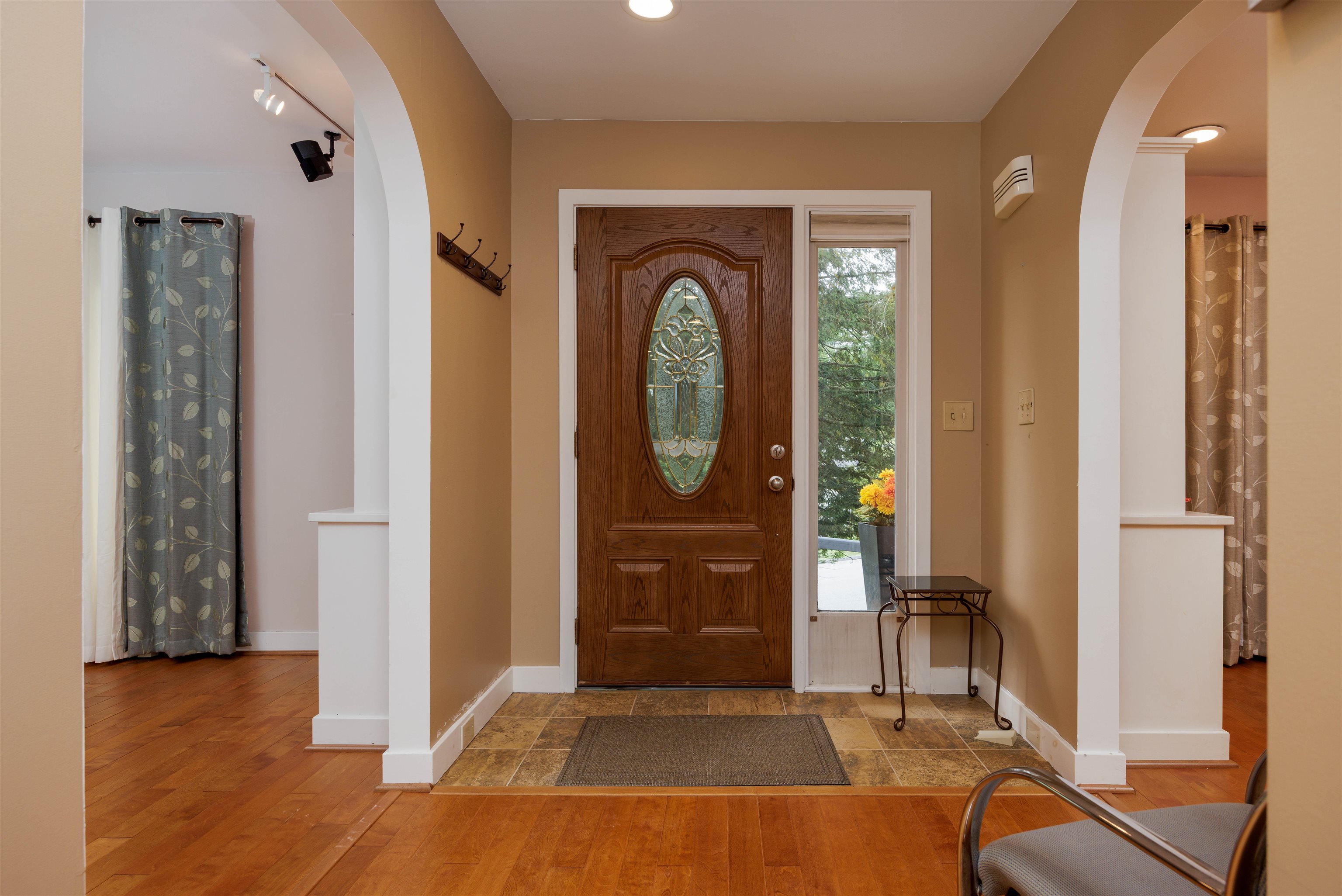 207 Westwood Drive Property Photo 3