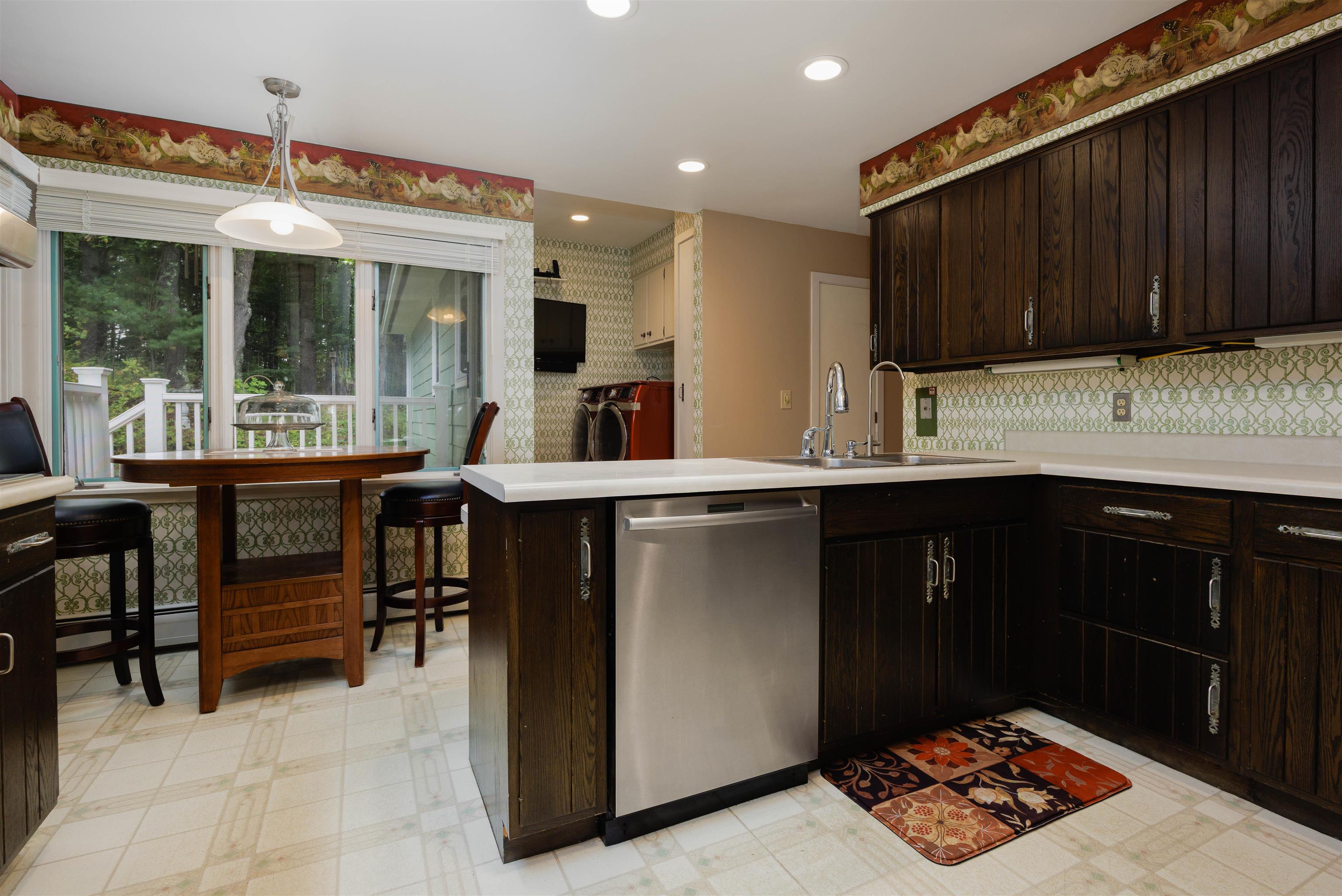 207 Westwood Drive Property Photo 12