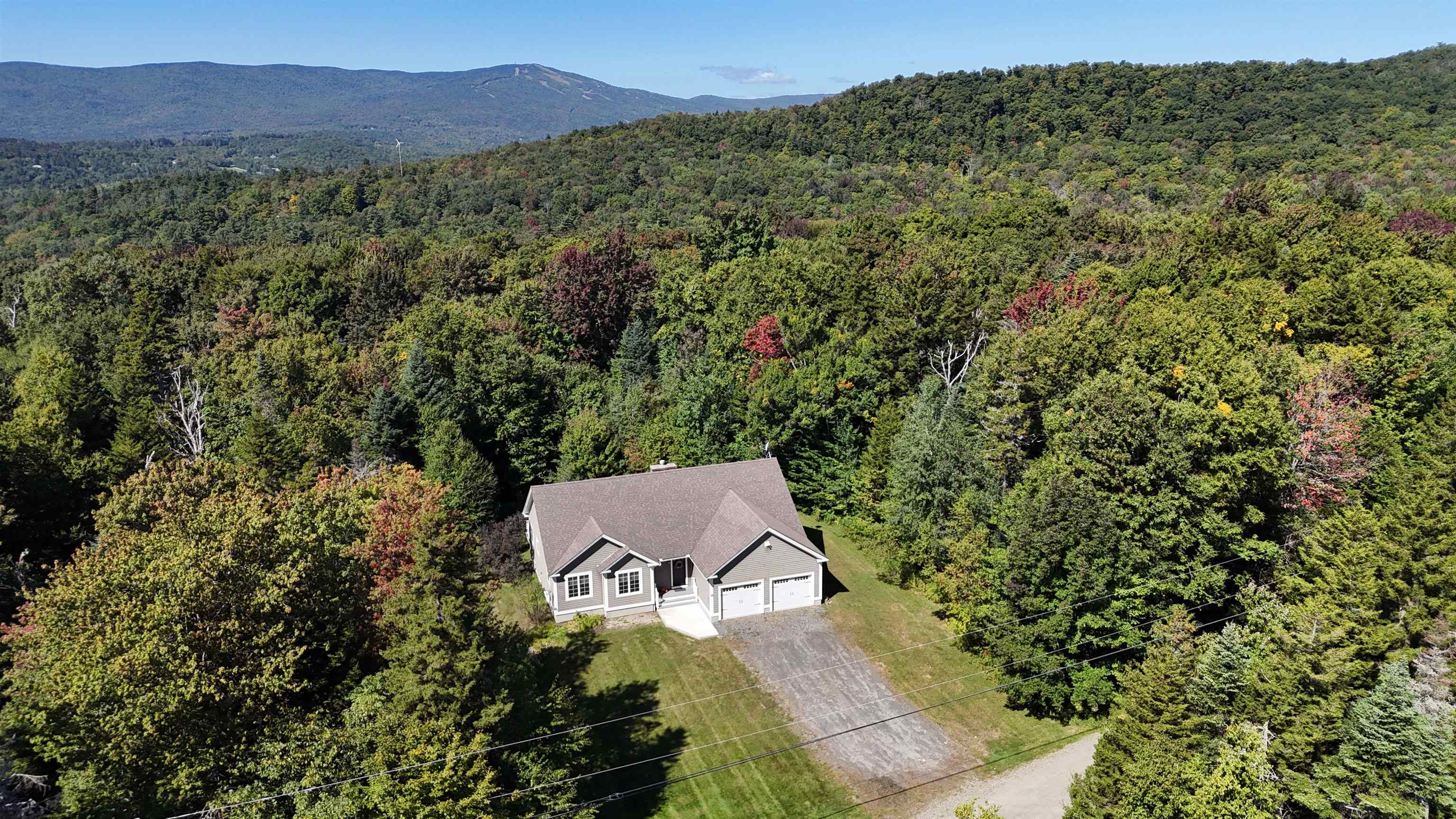 68 Antler Loop Property Photo 1