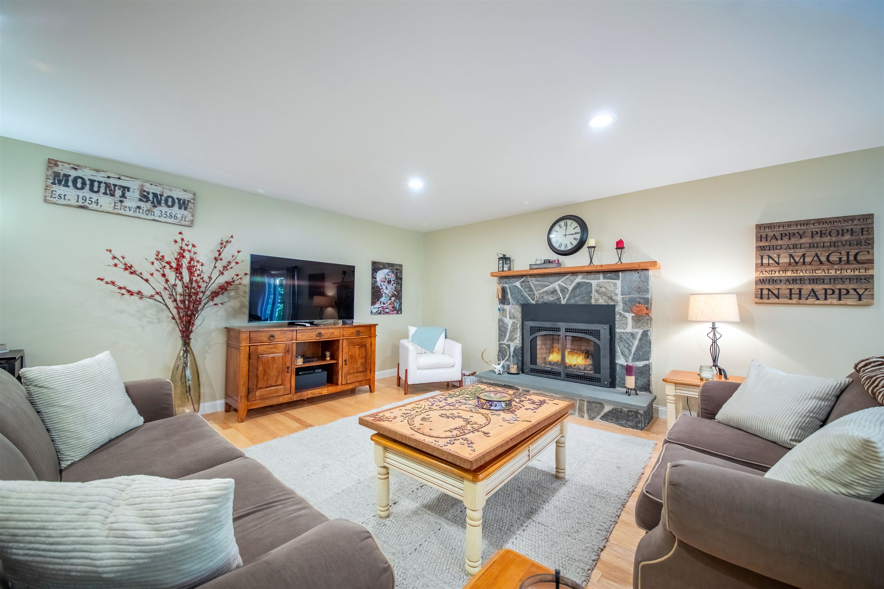 68 Antler Loop Property Photo 7