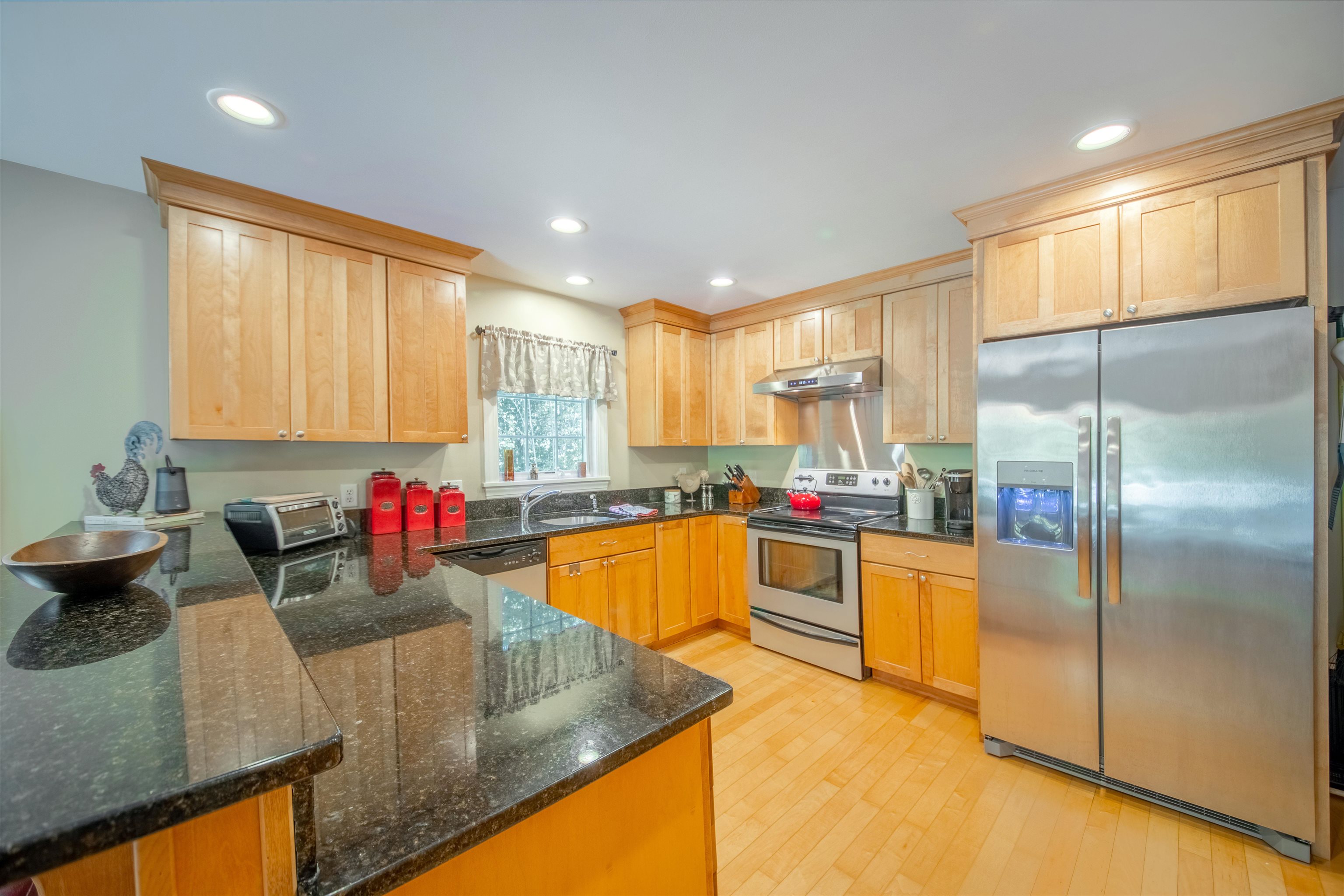 68 Antler Loop Property Photo 8