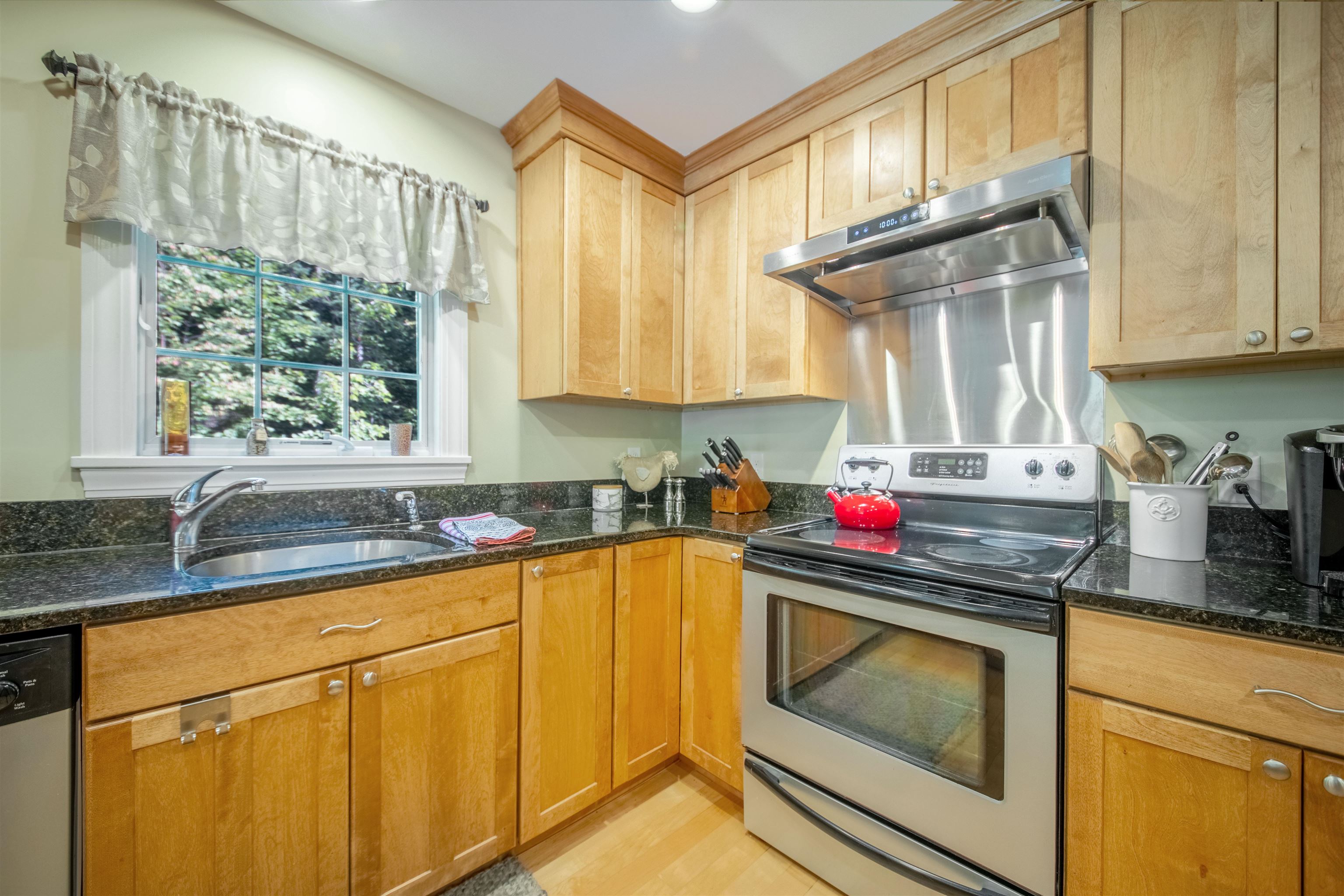 68 Antler Loop Property Photo 9