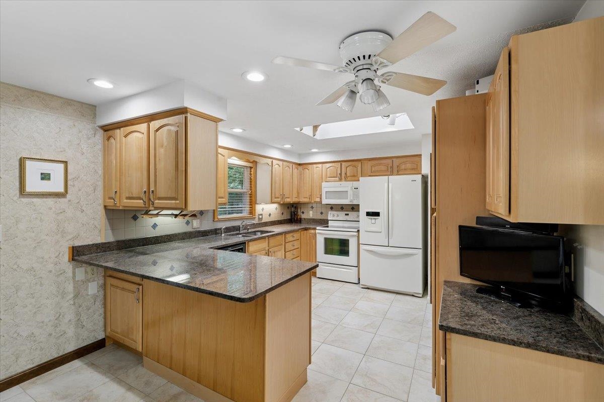 25 Bicentennial Drive Property Photo 9