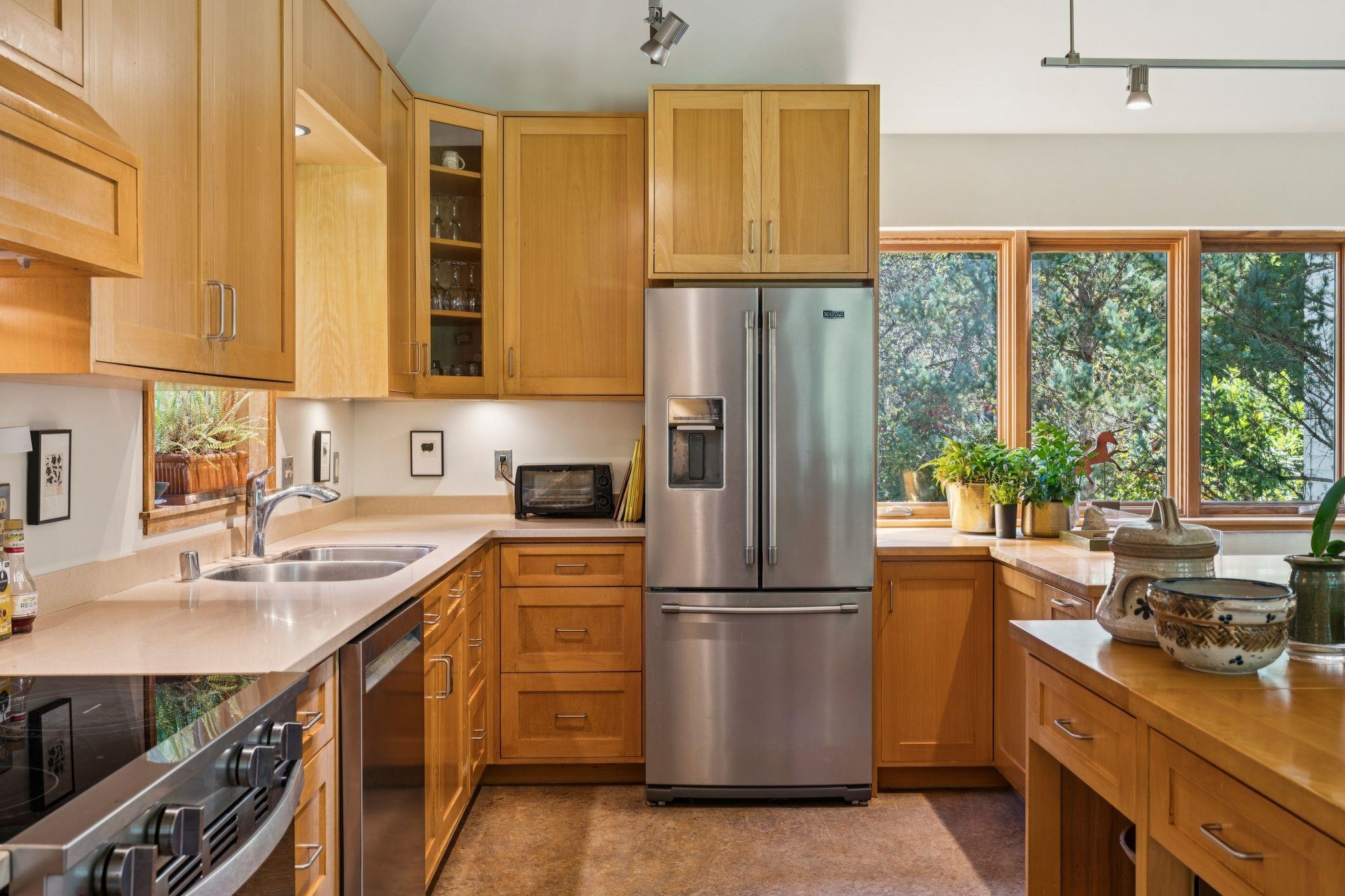 7 Conant Road Property Photo 7