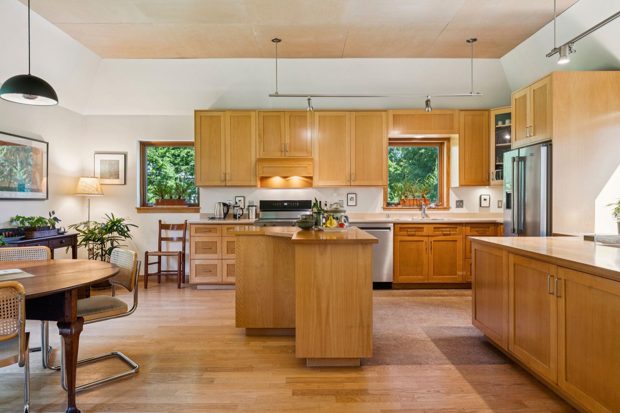 7 Conant Road Property Photo 10
