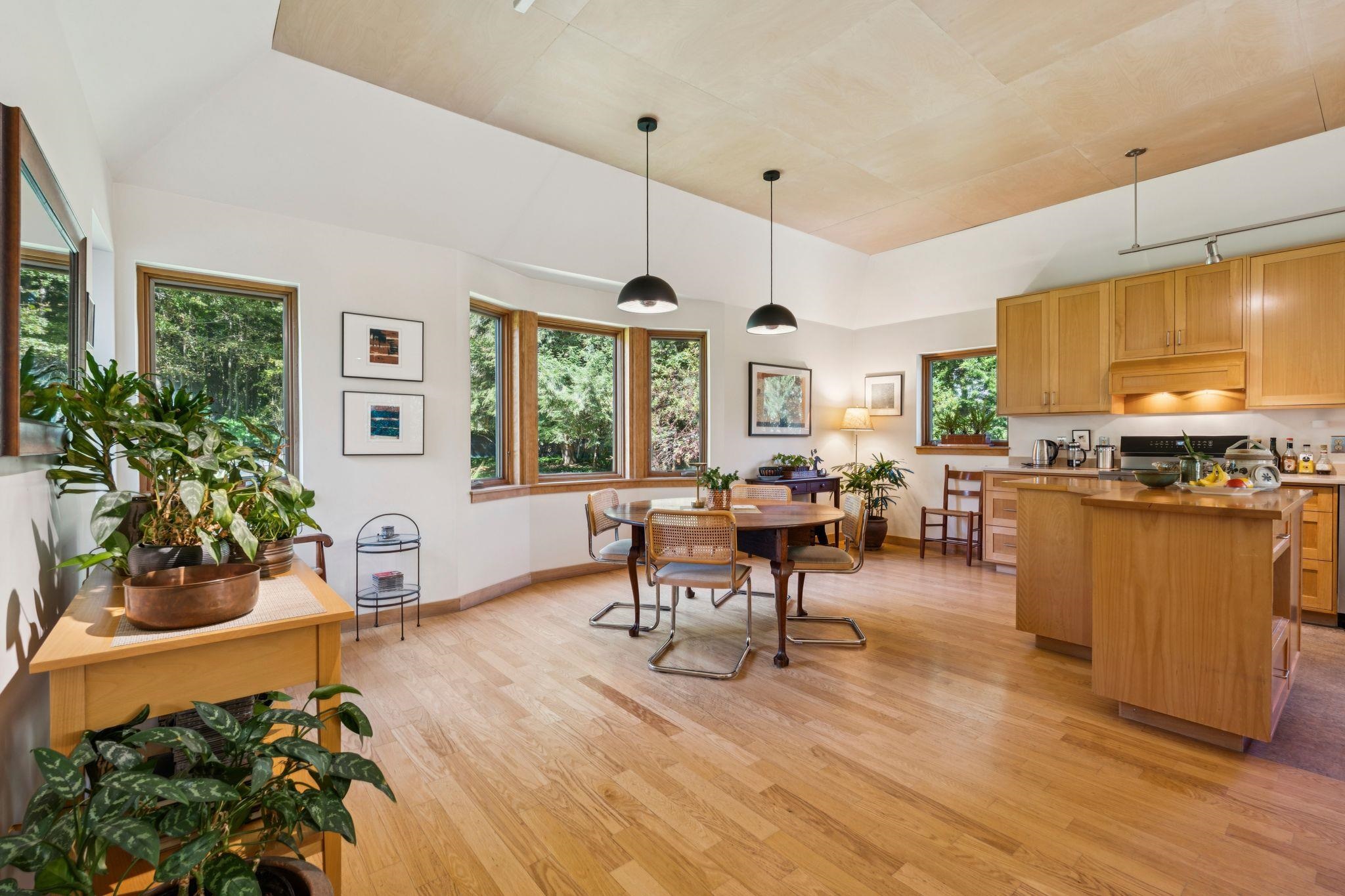 7 Conant Road Property Photo 14