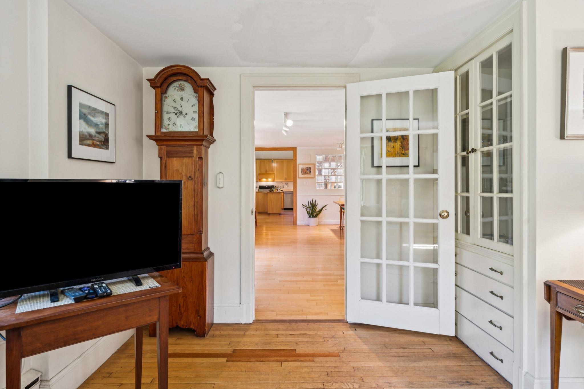 7 Conant Road Property Photo 18