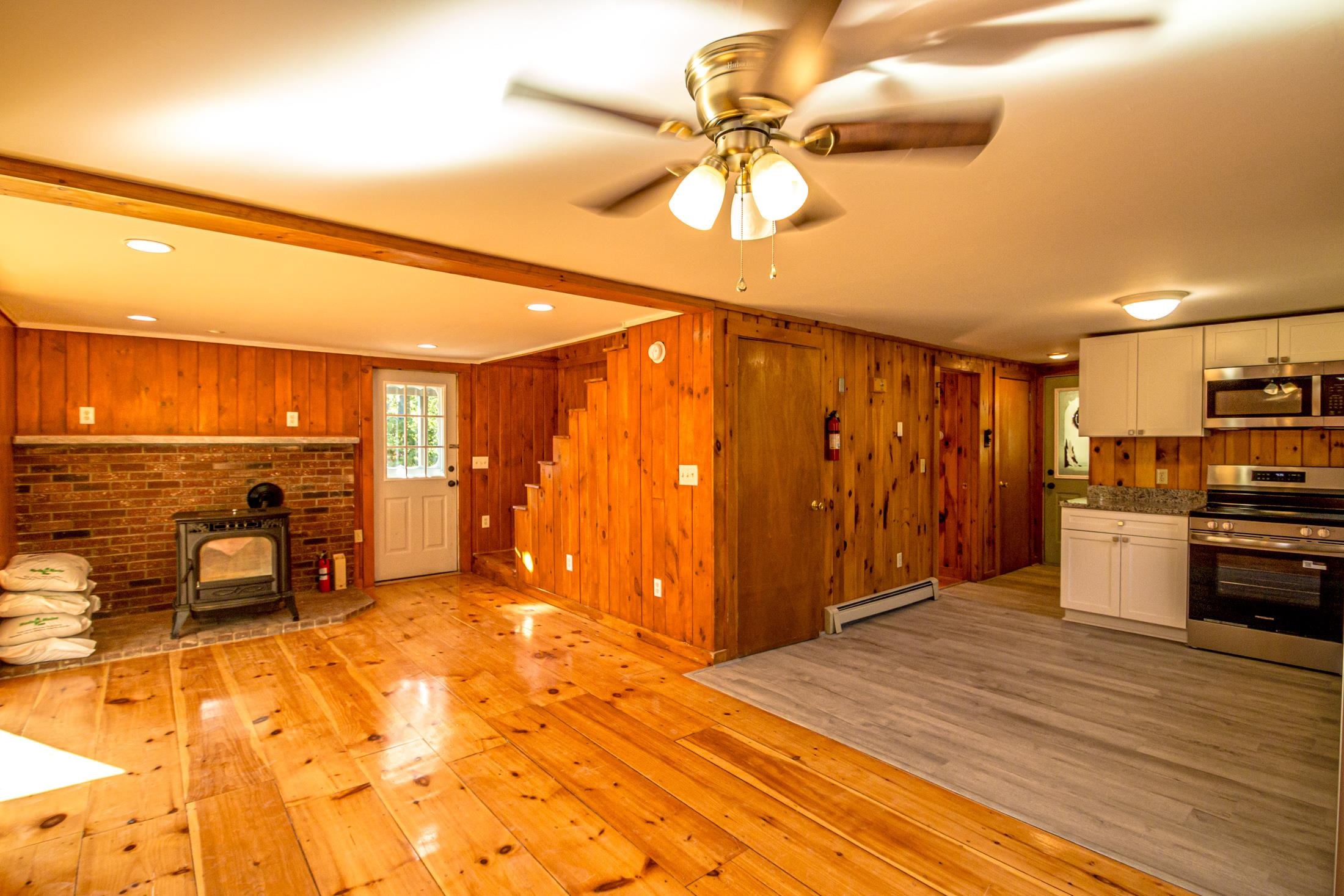 8 Eliot Drive Property Photo 12