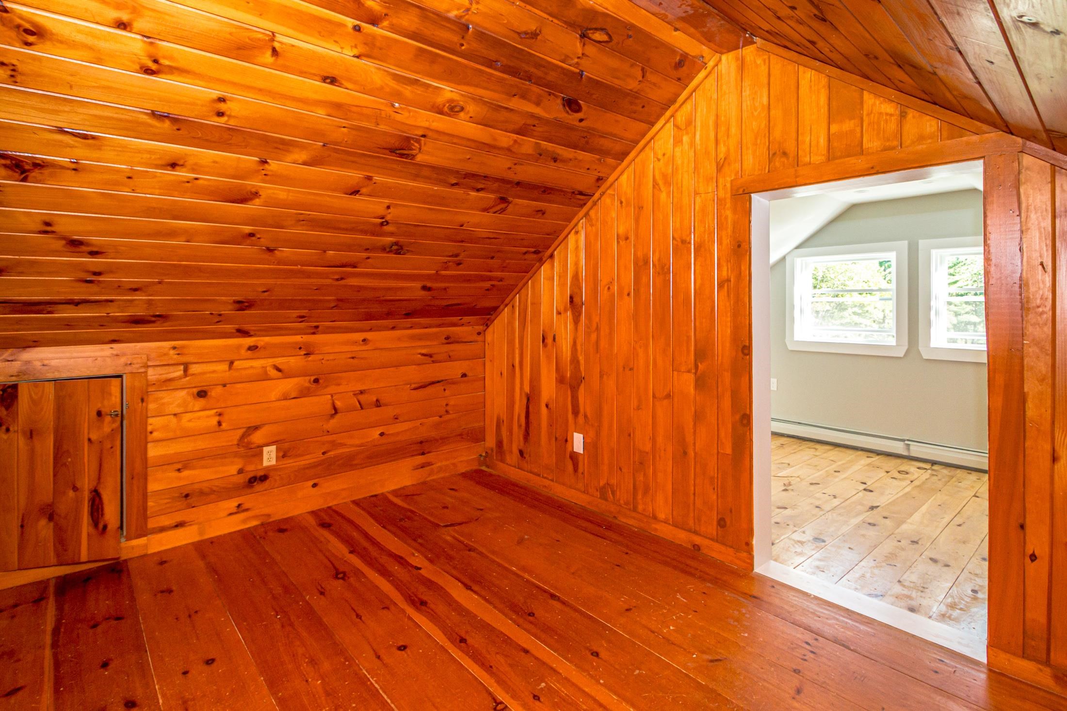 8 Eliot Drive Property Photo 23
