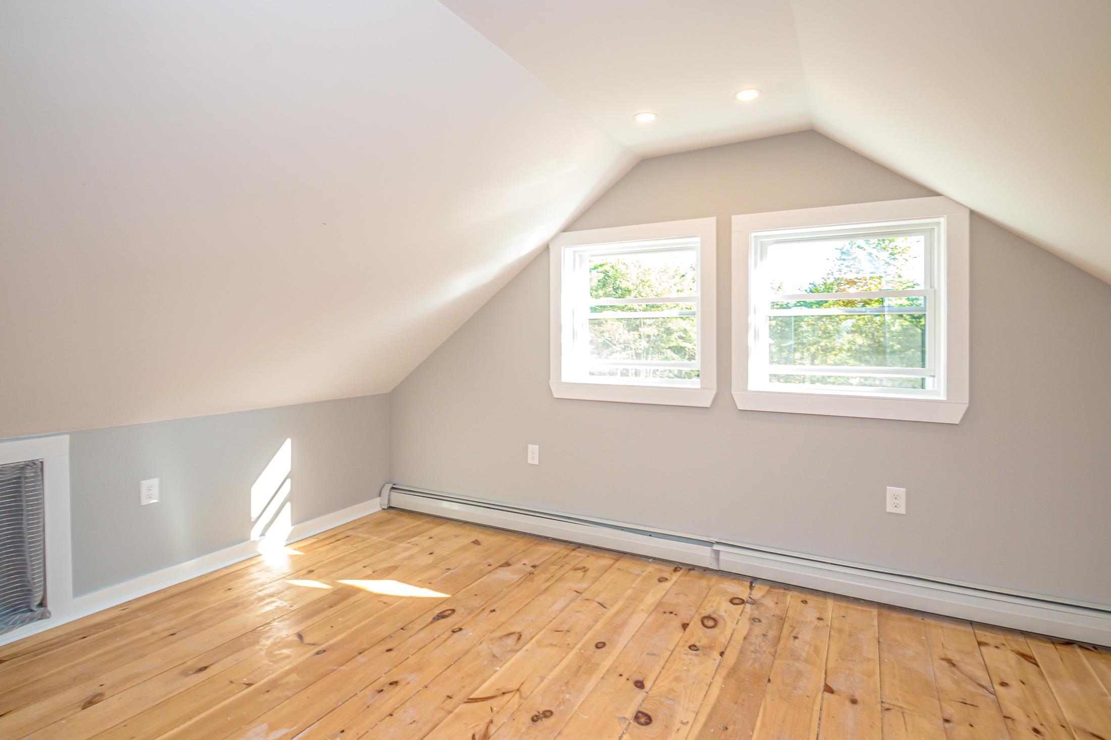 8 Eliot Drive Property Photo 24
