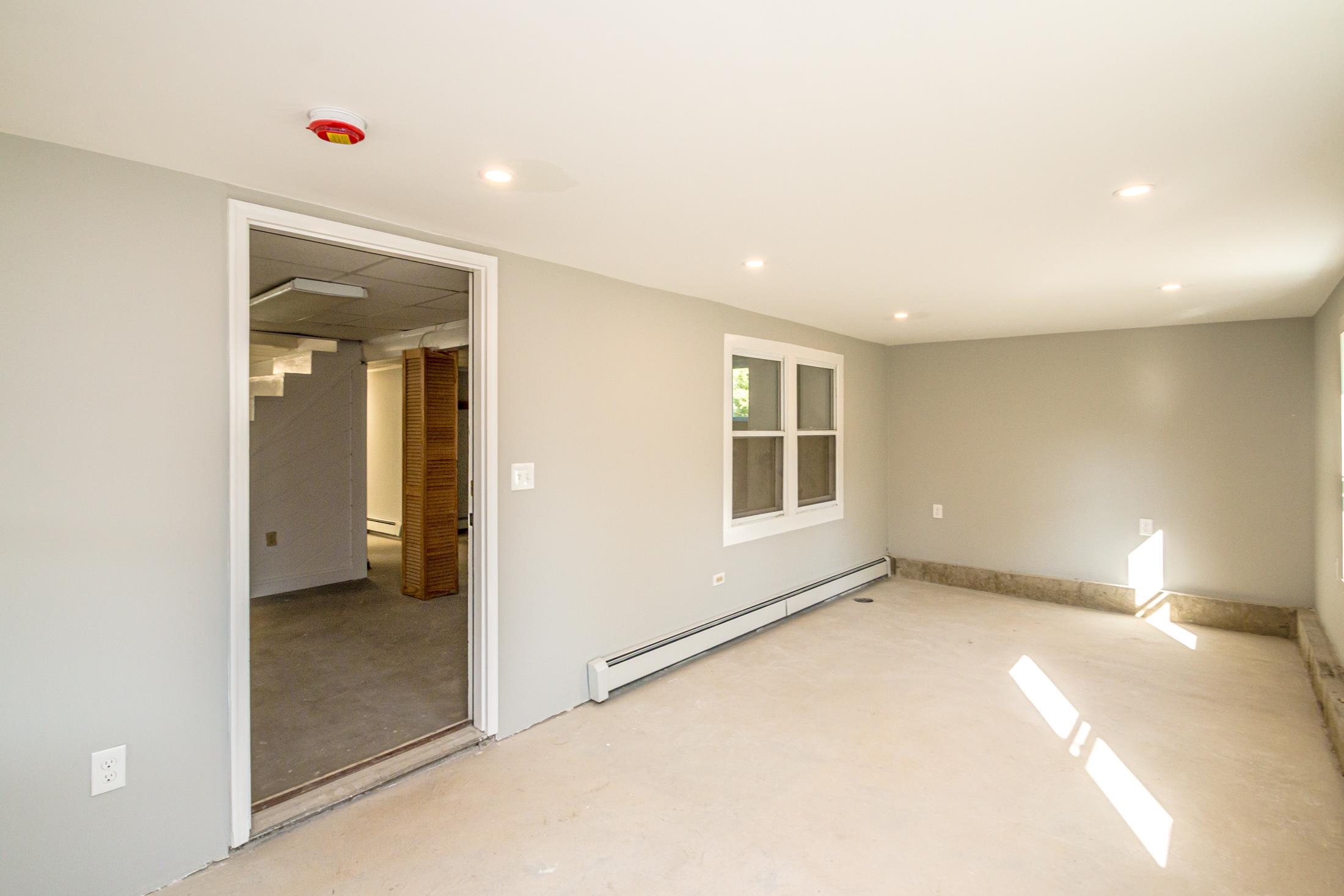 8 Eliot Drive Property Photo 39