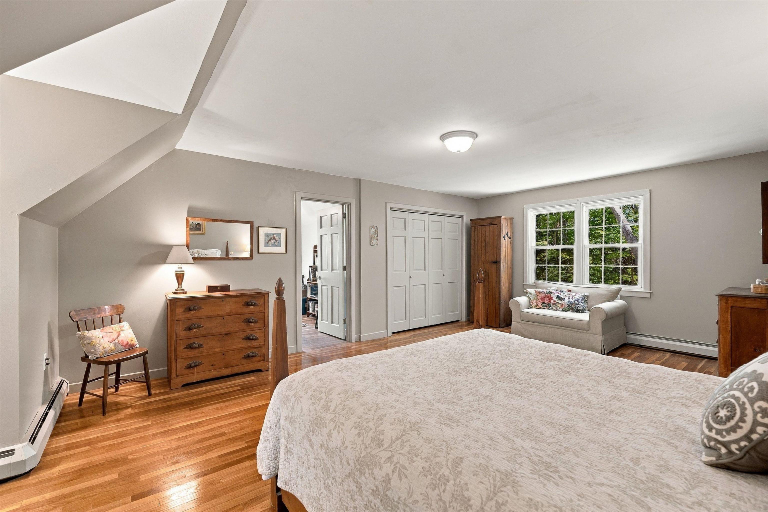 4 Clough Street Property Photo 35