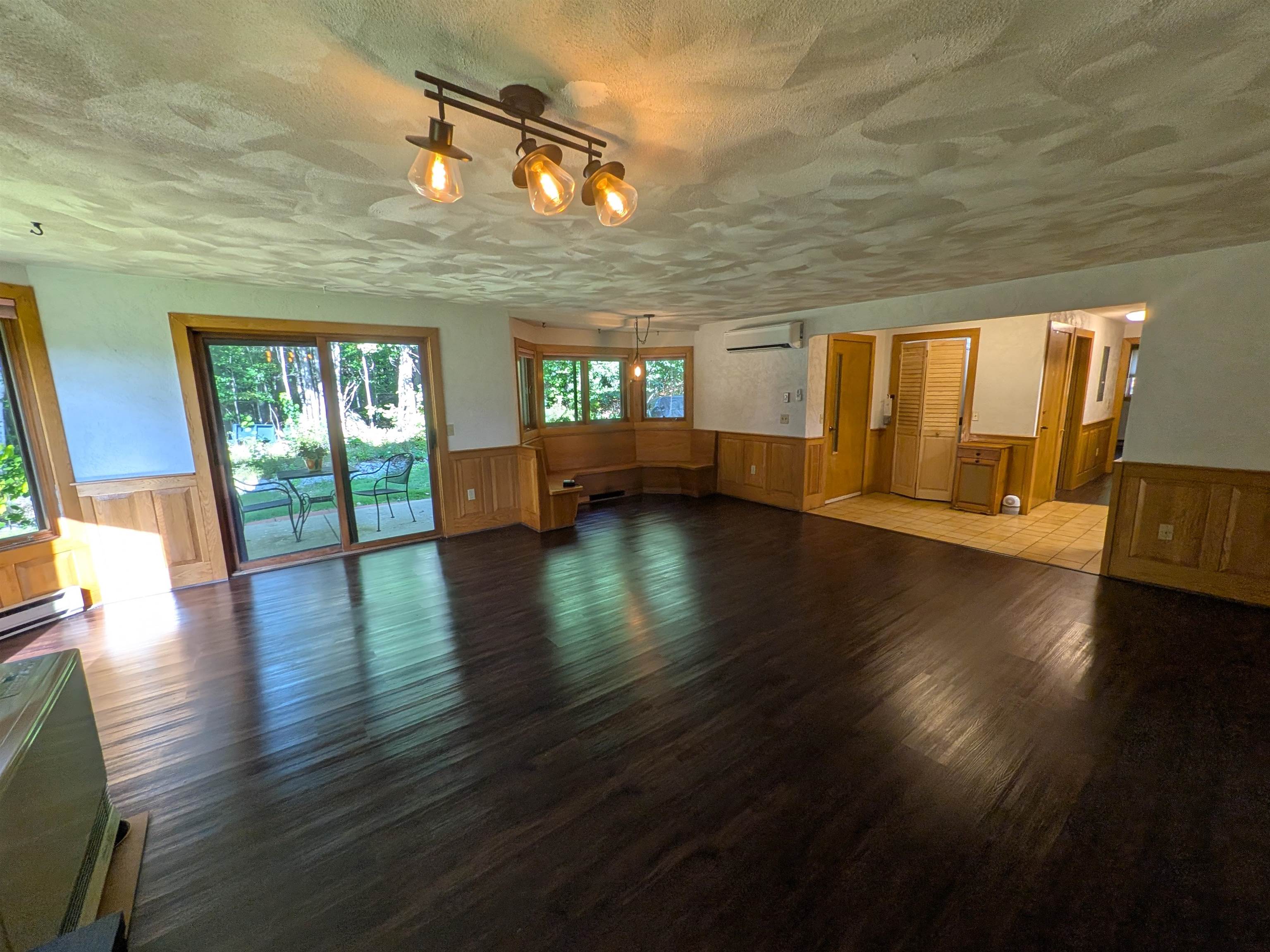 F21 Christmas Mountain Road Property Photo 5