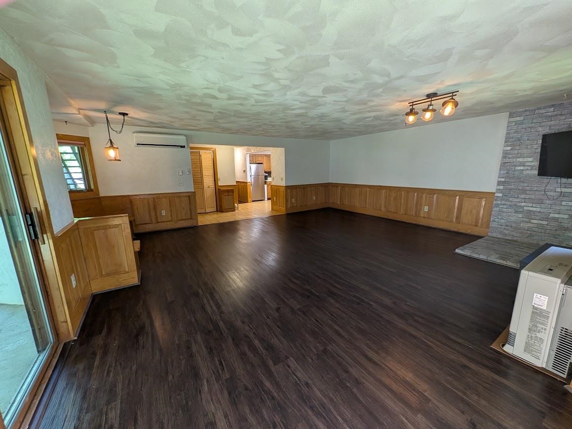 F21 Christmas Mountain Road Property Photo 9