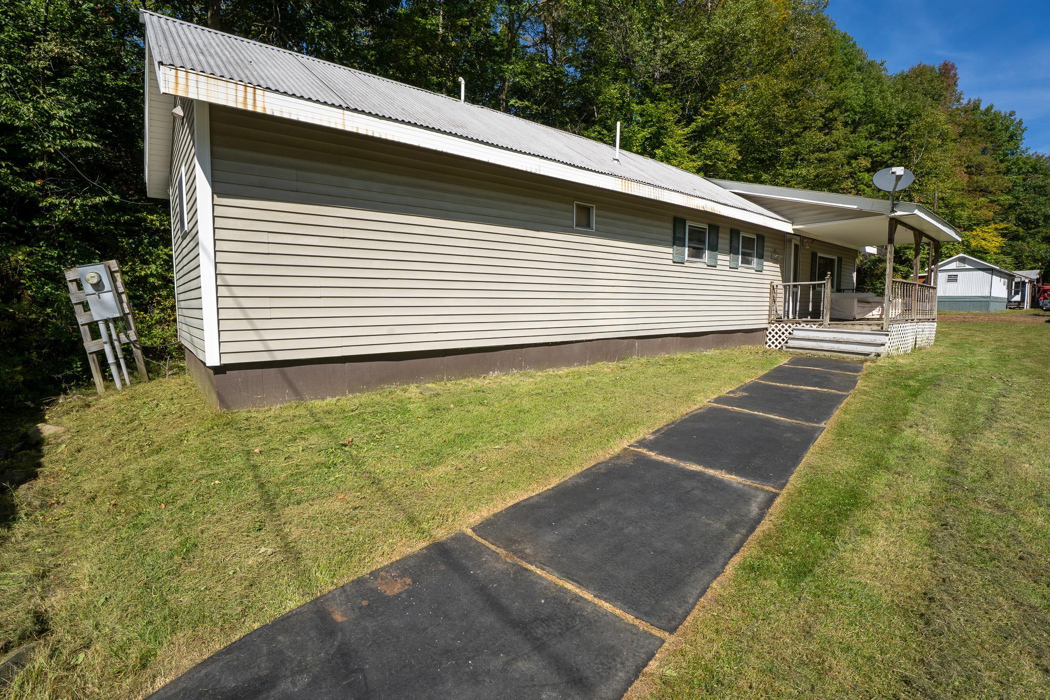 95 & 137 Mud Hollow Road Property Photo 5