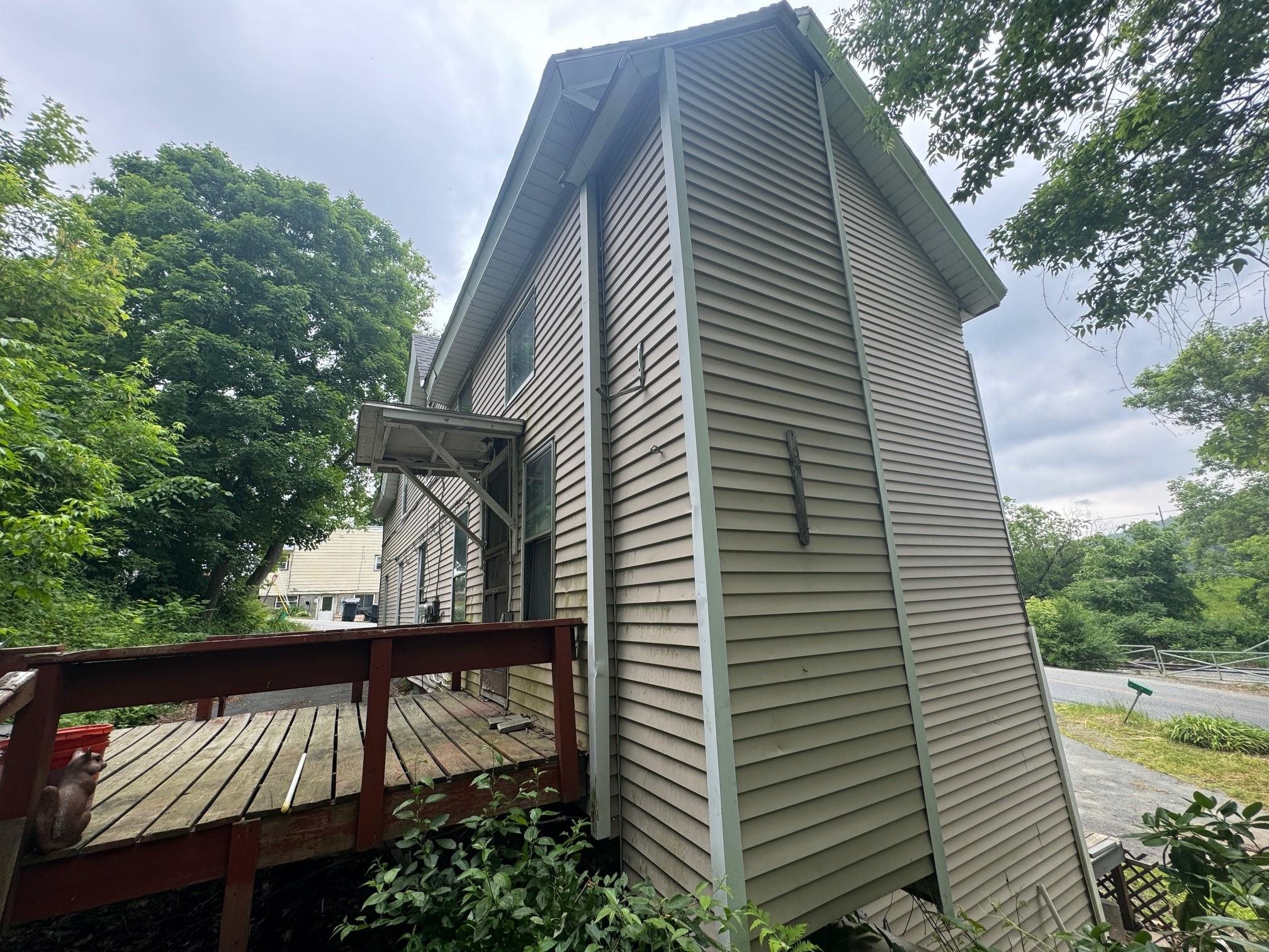 131 Depot Street Property Photo 7