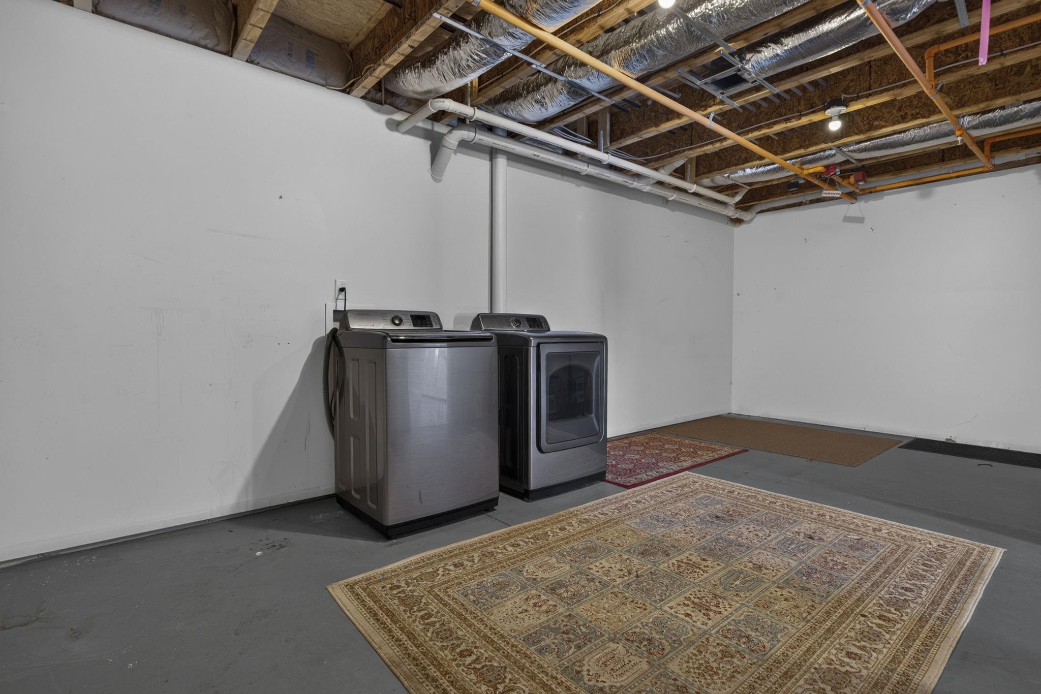 202 Karatzas Avenue Property Photo 34