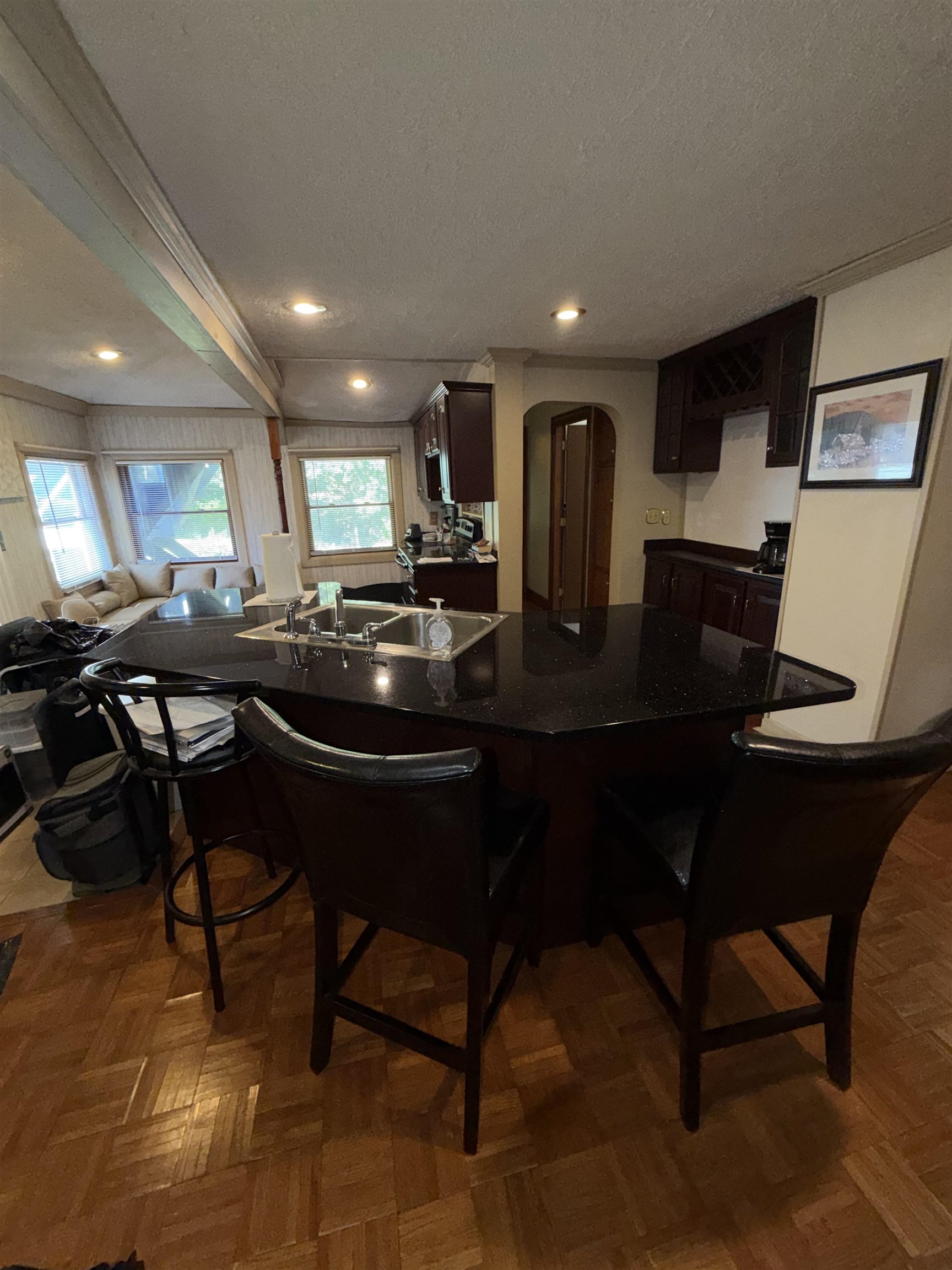10 Sullivan Avenue Property Photo 5