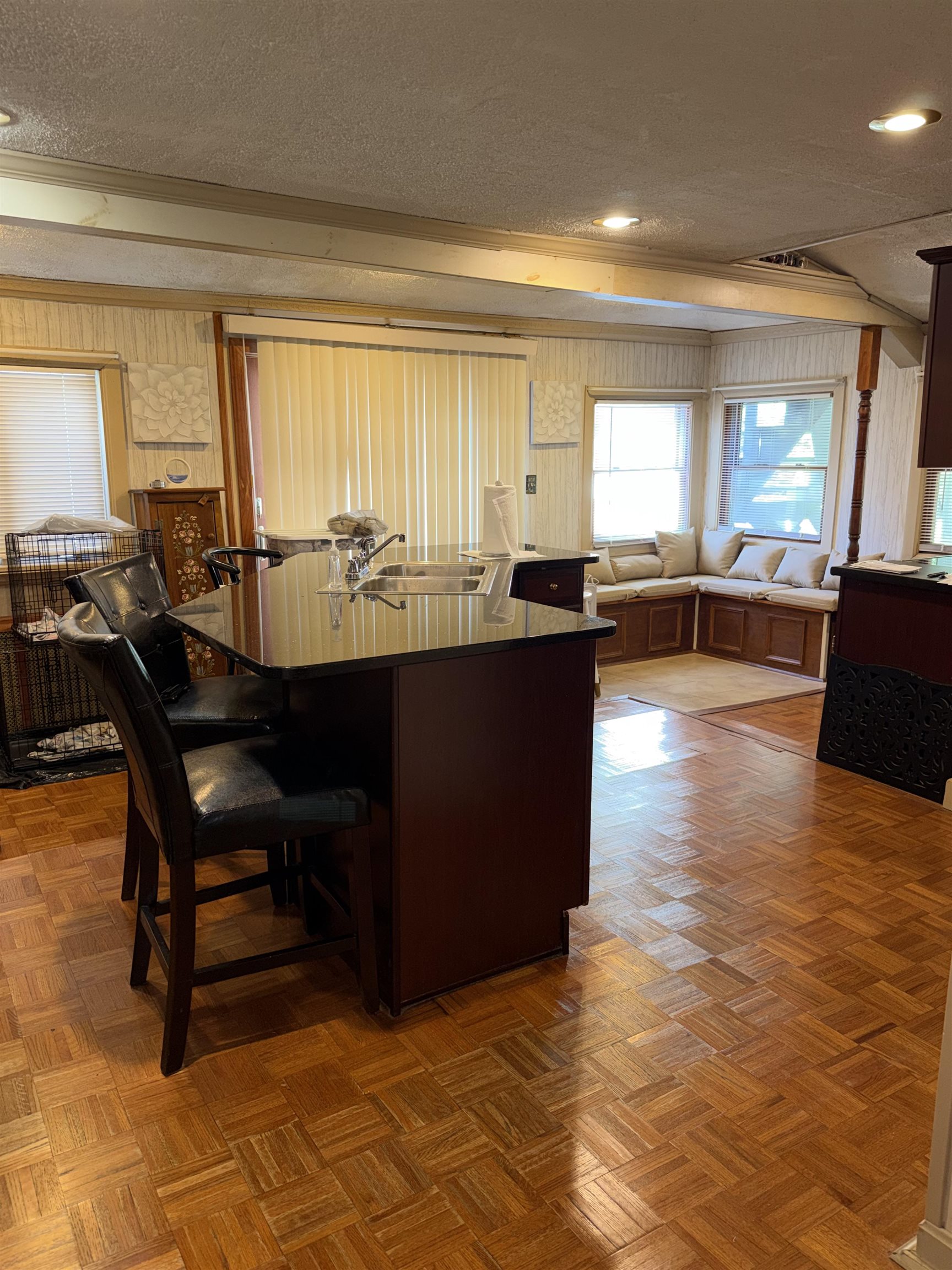 10 Sullivan Avenue Property Photo 6
