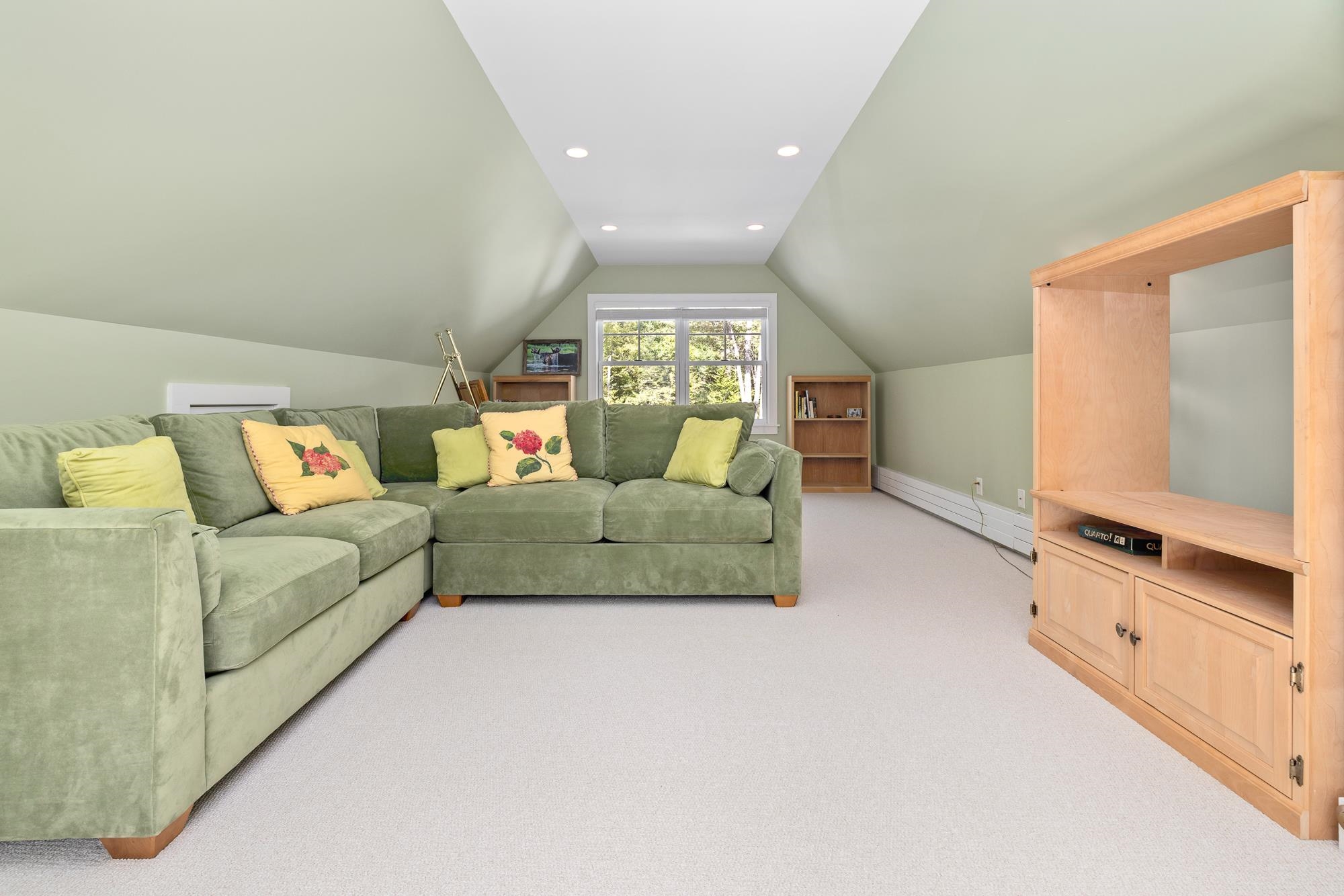 45 Walton Heath Drive Property Photo 44