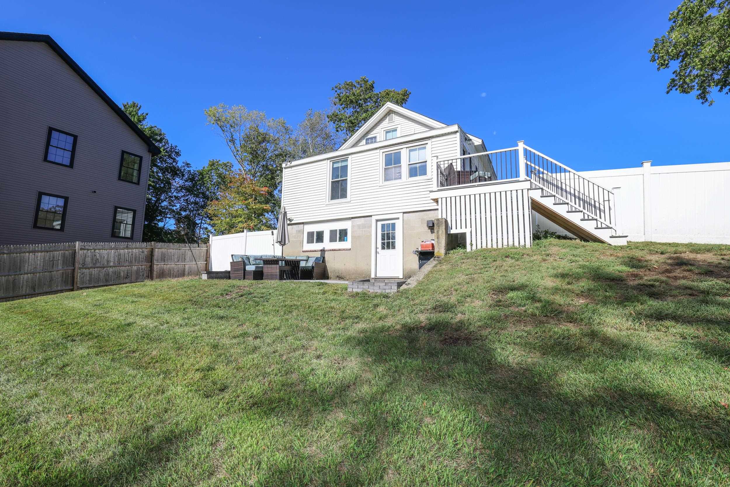 236 Drakeside Road Property Photo 5