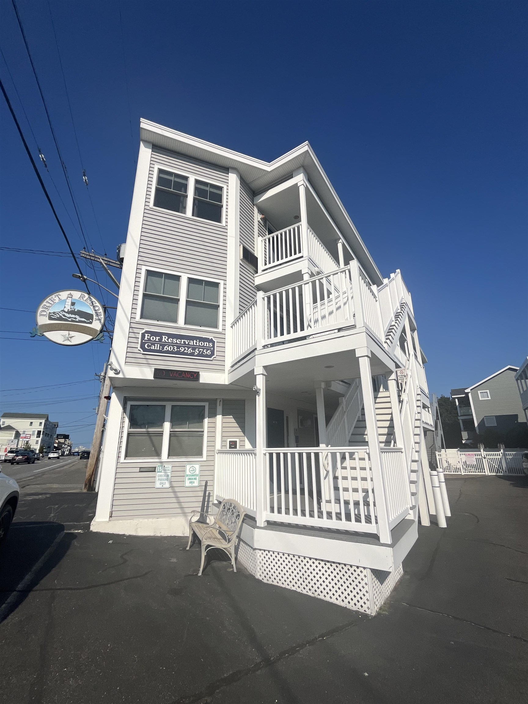 18 Ocean Boulevard Property Photo 1