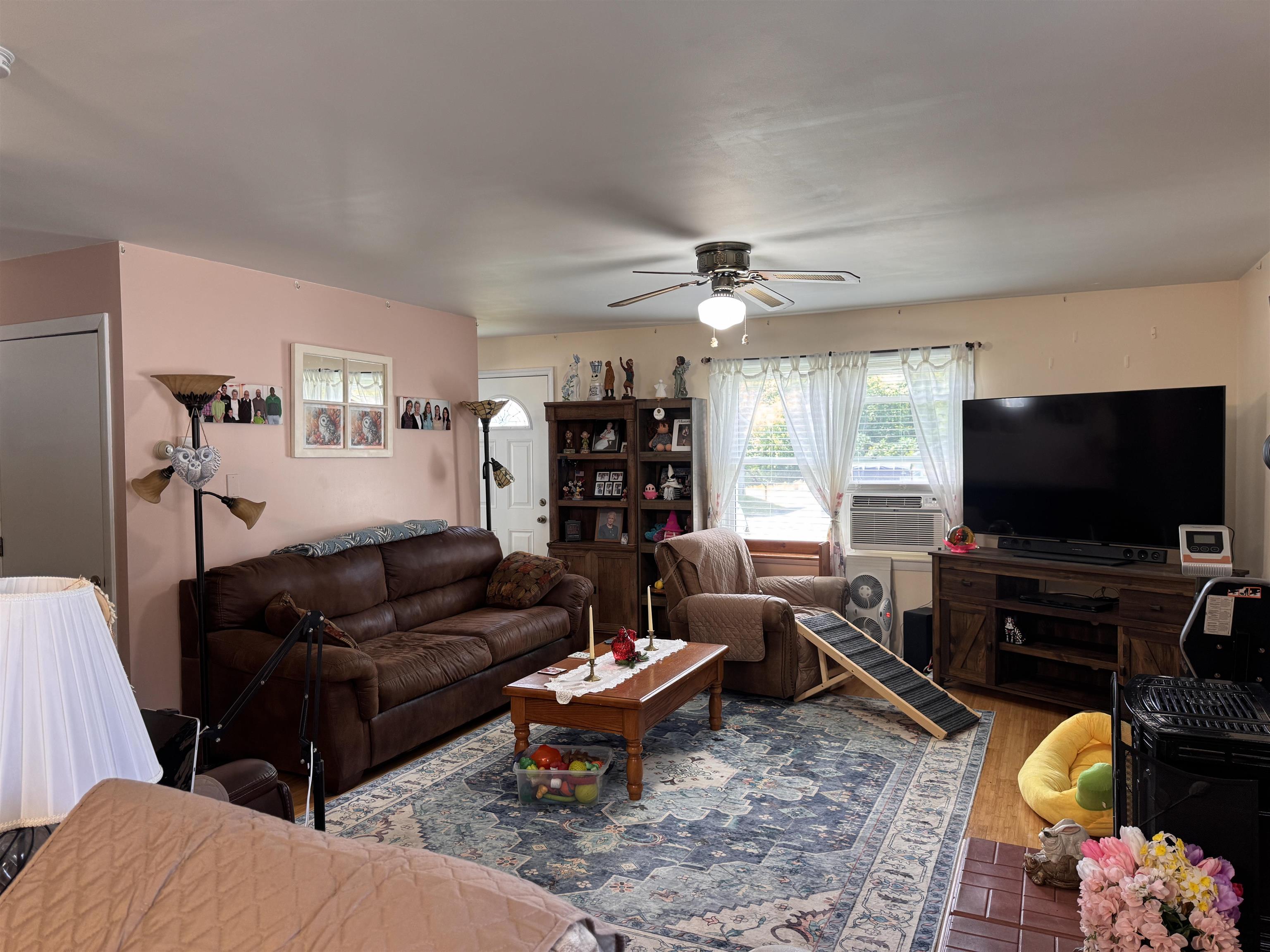 223 Bank Street Extension Property Photo 8
