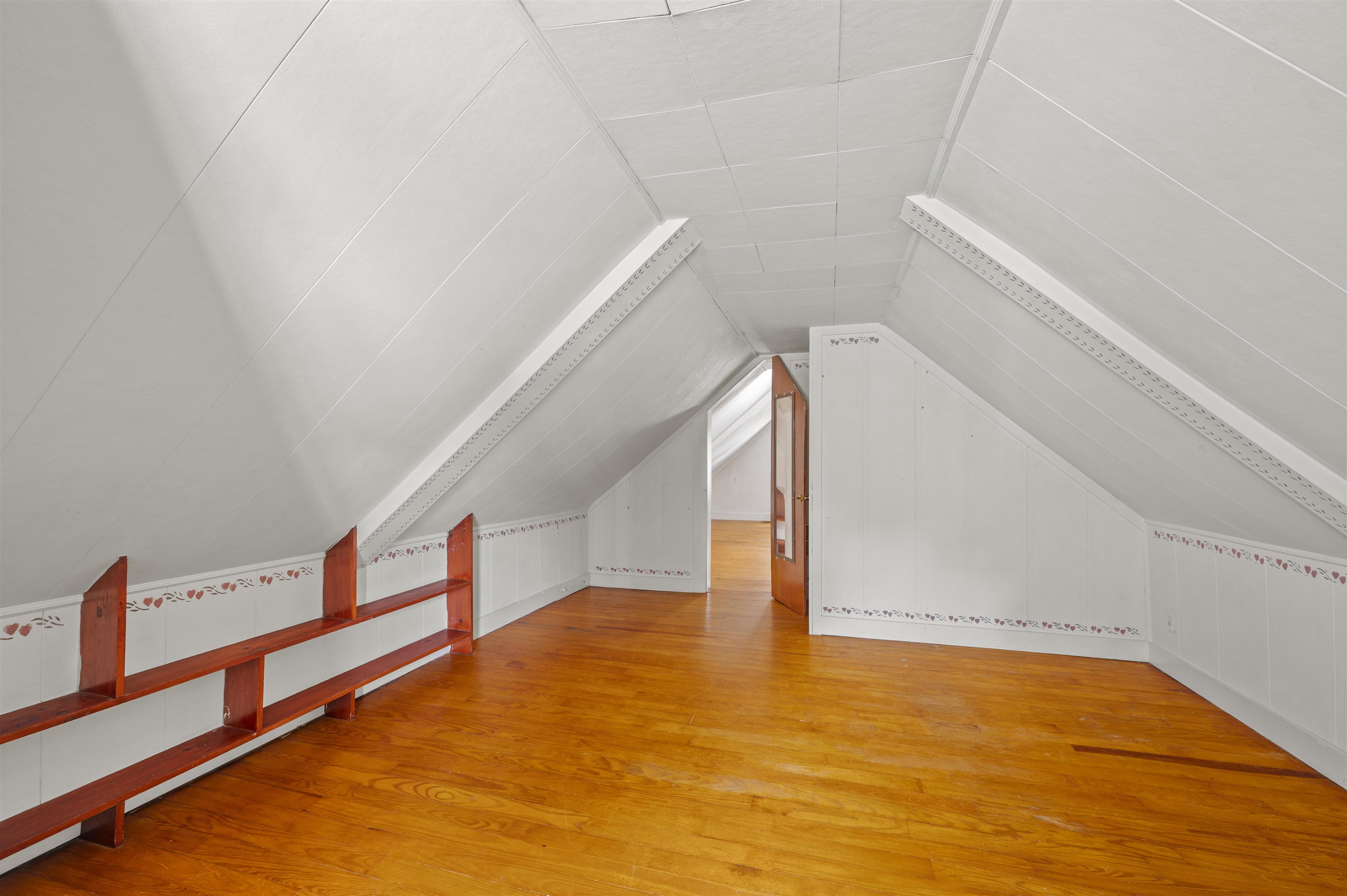 10 Sylvain Street Property Photo 20