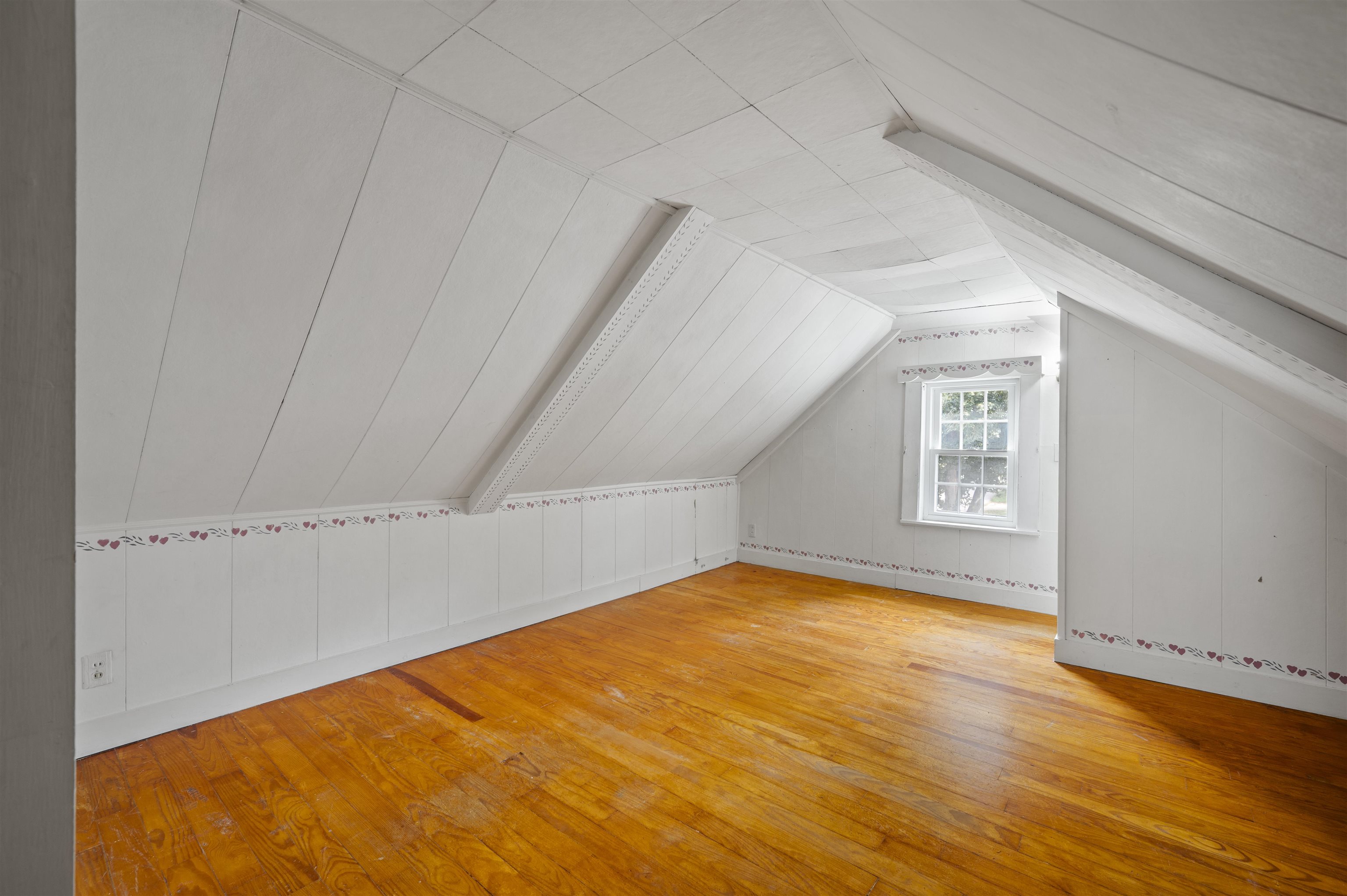 10 Sylvain Street Property Photo 21