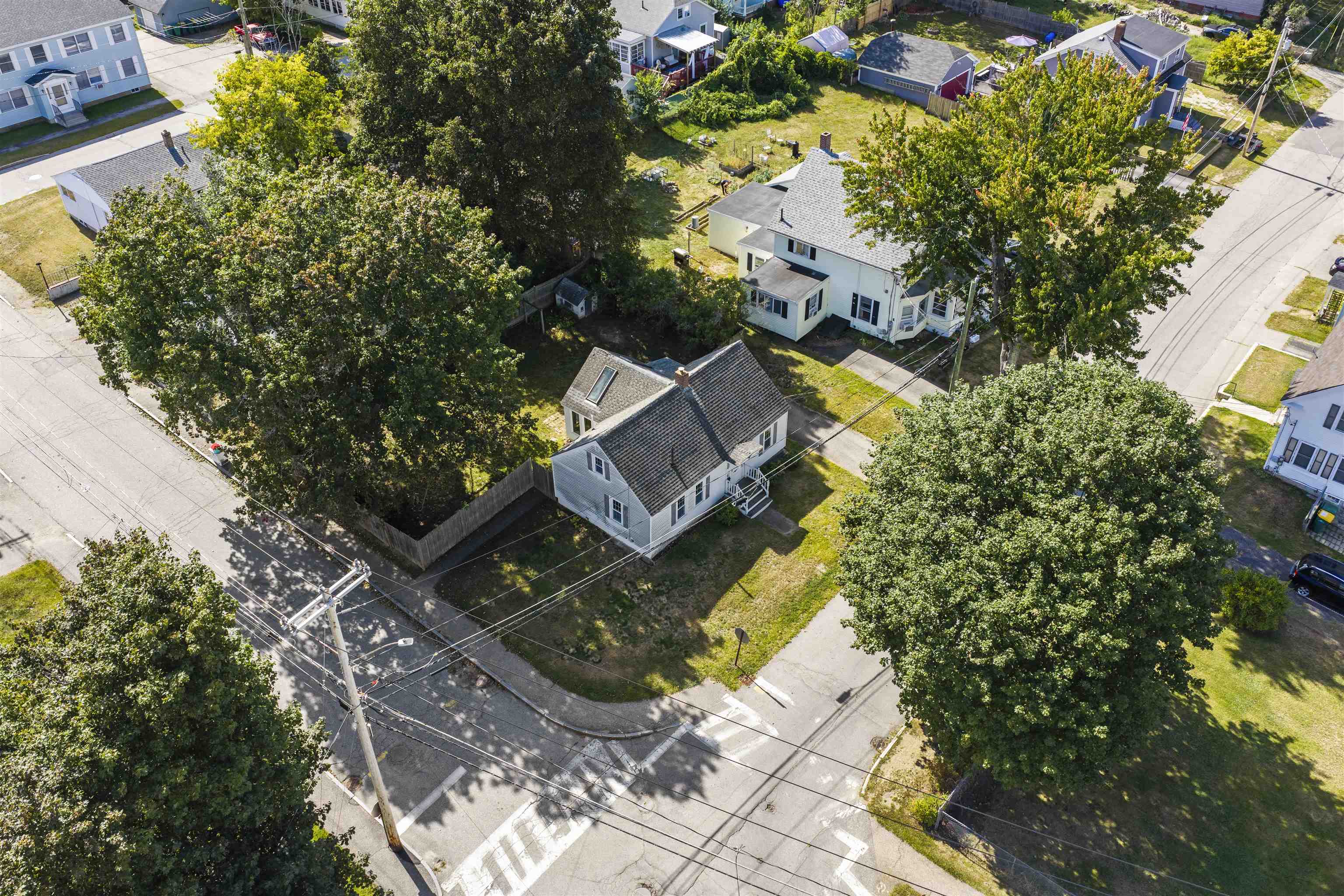 10 Sylvain Street Property Photo 27