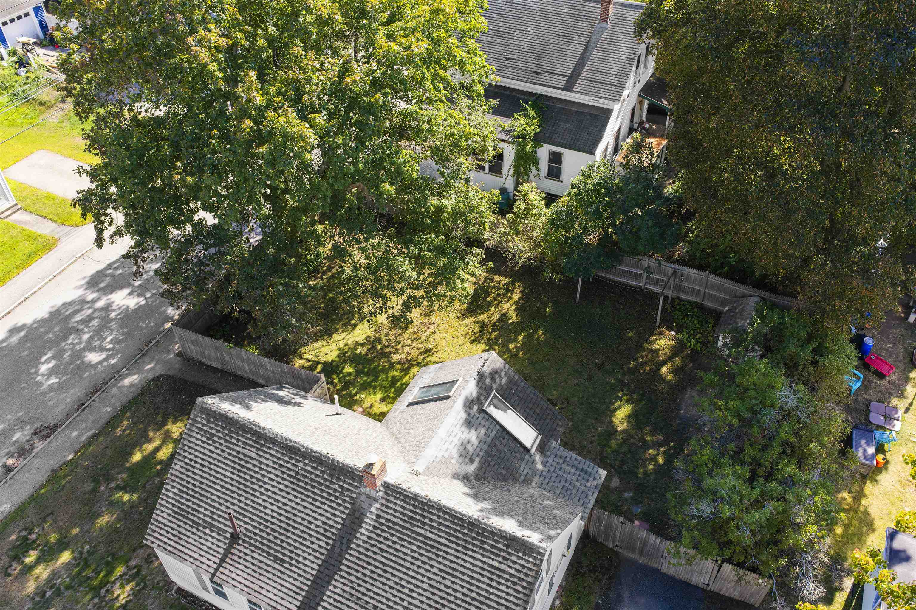 10 Sylvain Street Property Photo 31